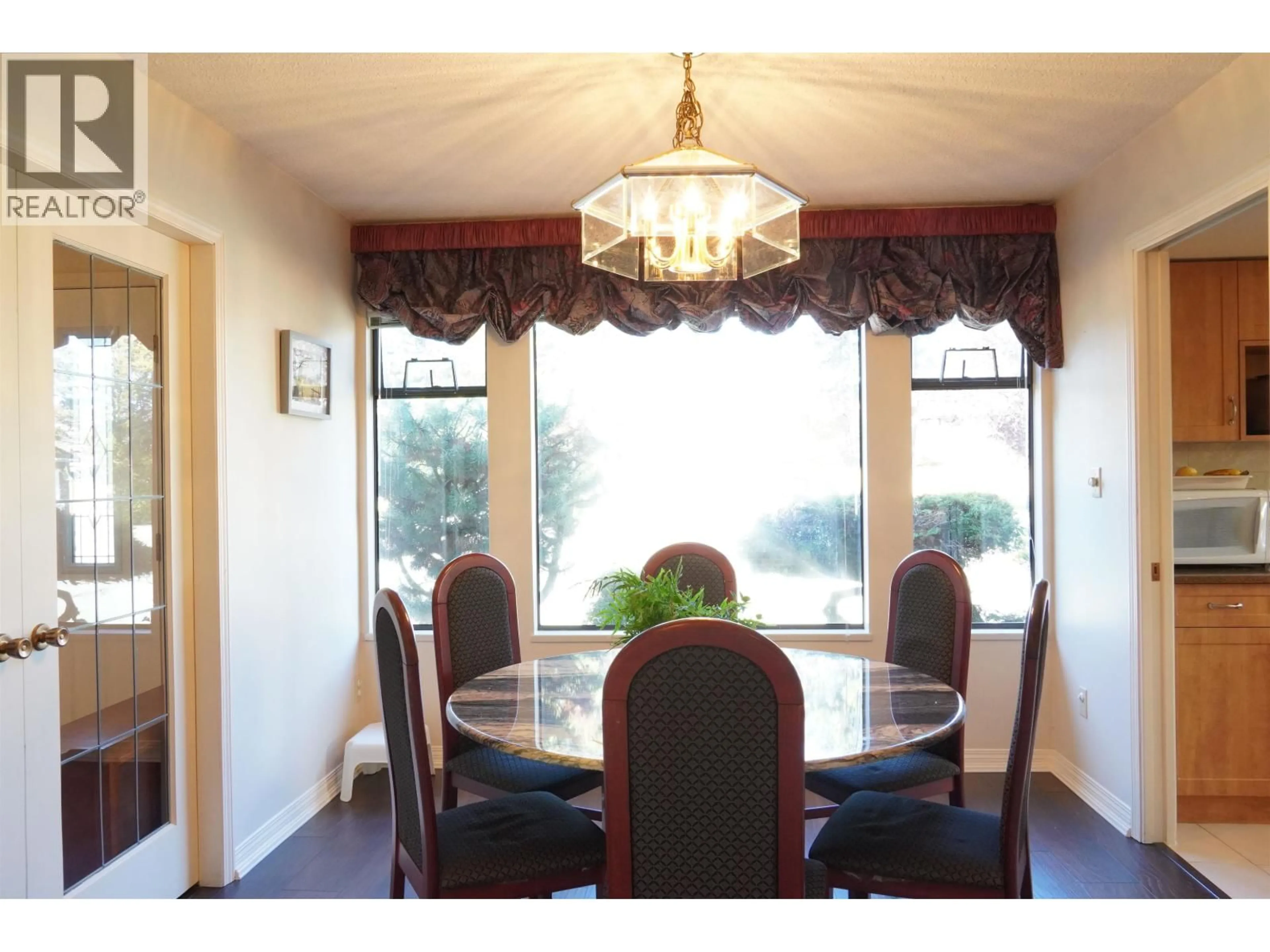 Dining room, wood/laminate floor for 4251 GANDER PLACE, Richmond British Columbia V7E5R1