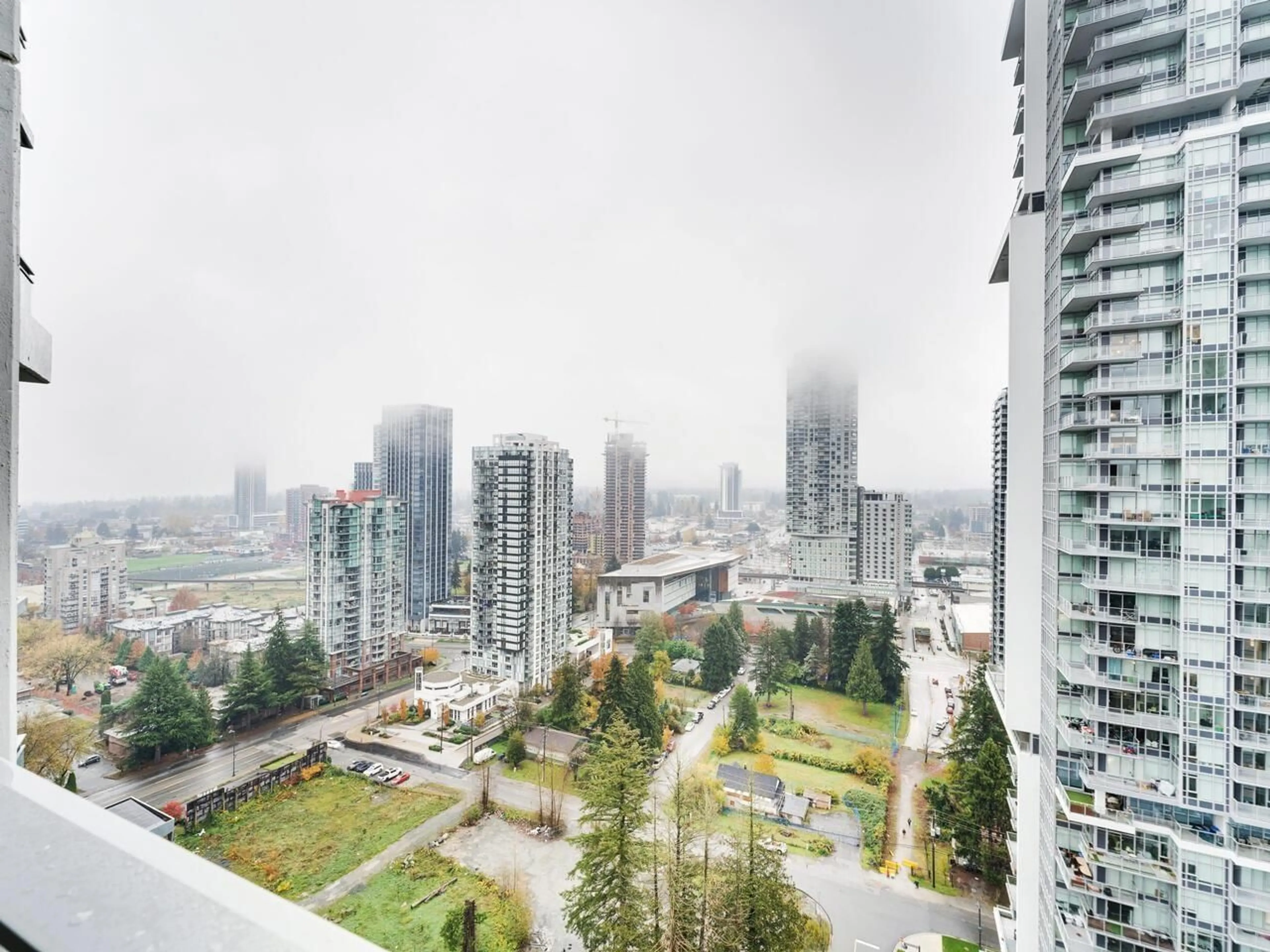 Unknown for 2311 - 13308 CENTRAL, Surrey British Columbia V3T0M4