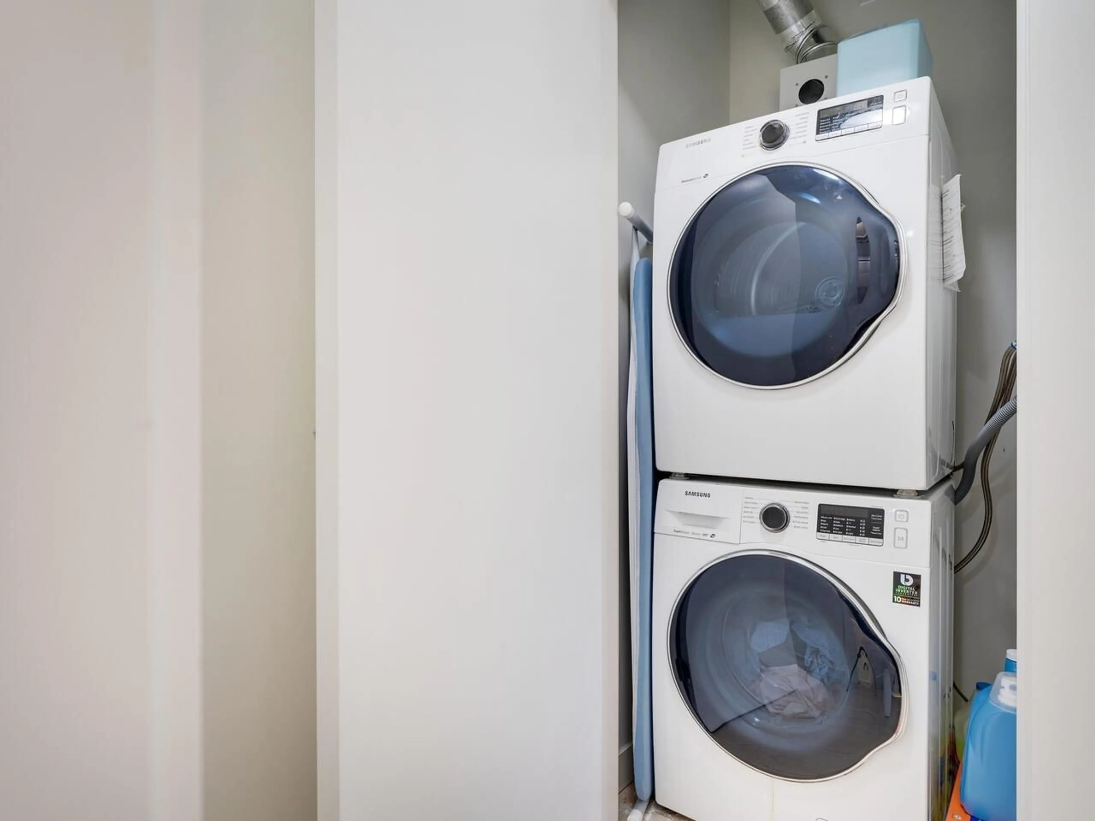Laundry room for 2311 - 13308 CENTRAL, Surrey British Columbia V3T0M4