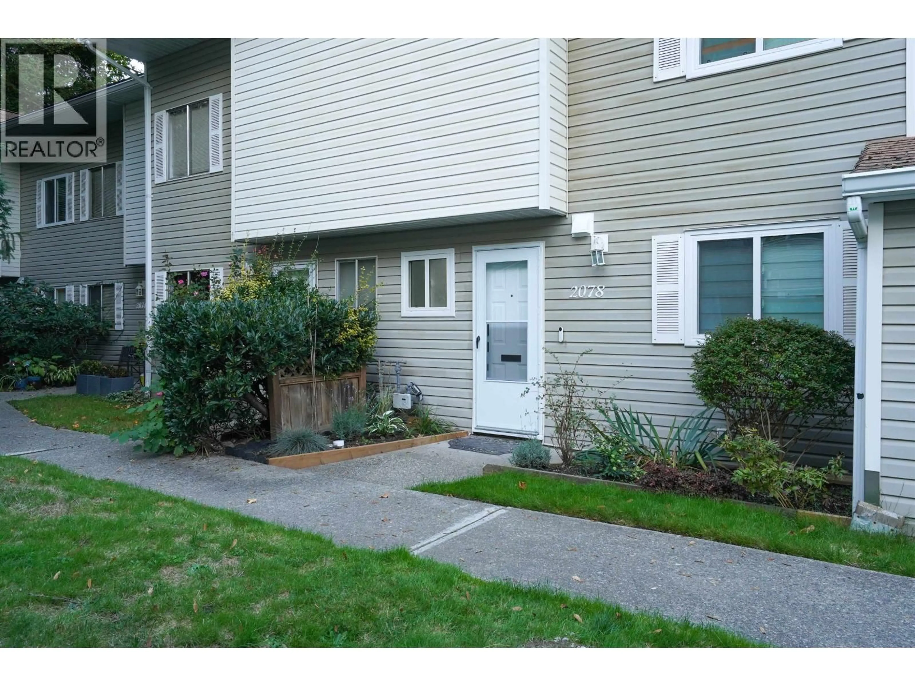 Unknown for 2078 SPRINGER AVENUE, Burnaby British Columbia V5B3M5