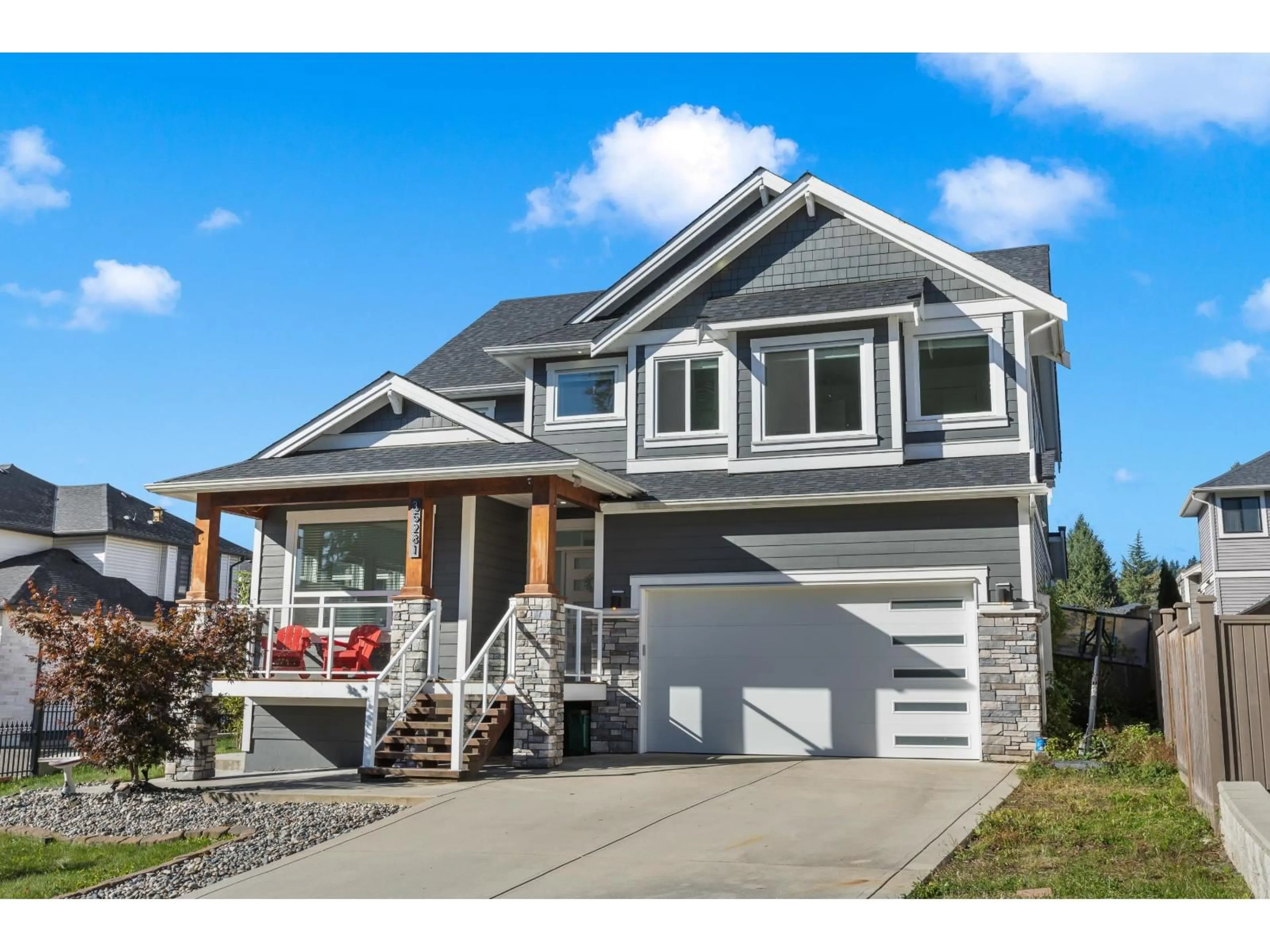 Home with vinyl exterior material, street for 35281 EWERT, Mission British Columbia V2V6S6