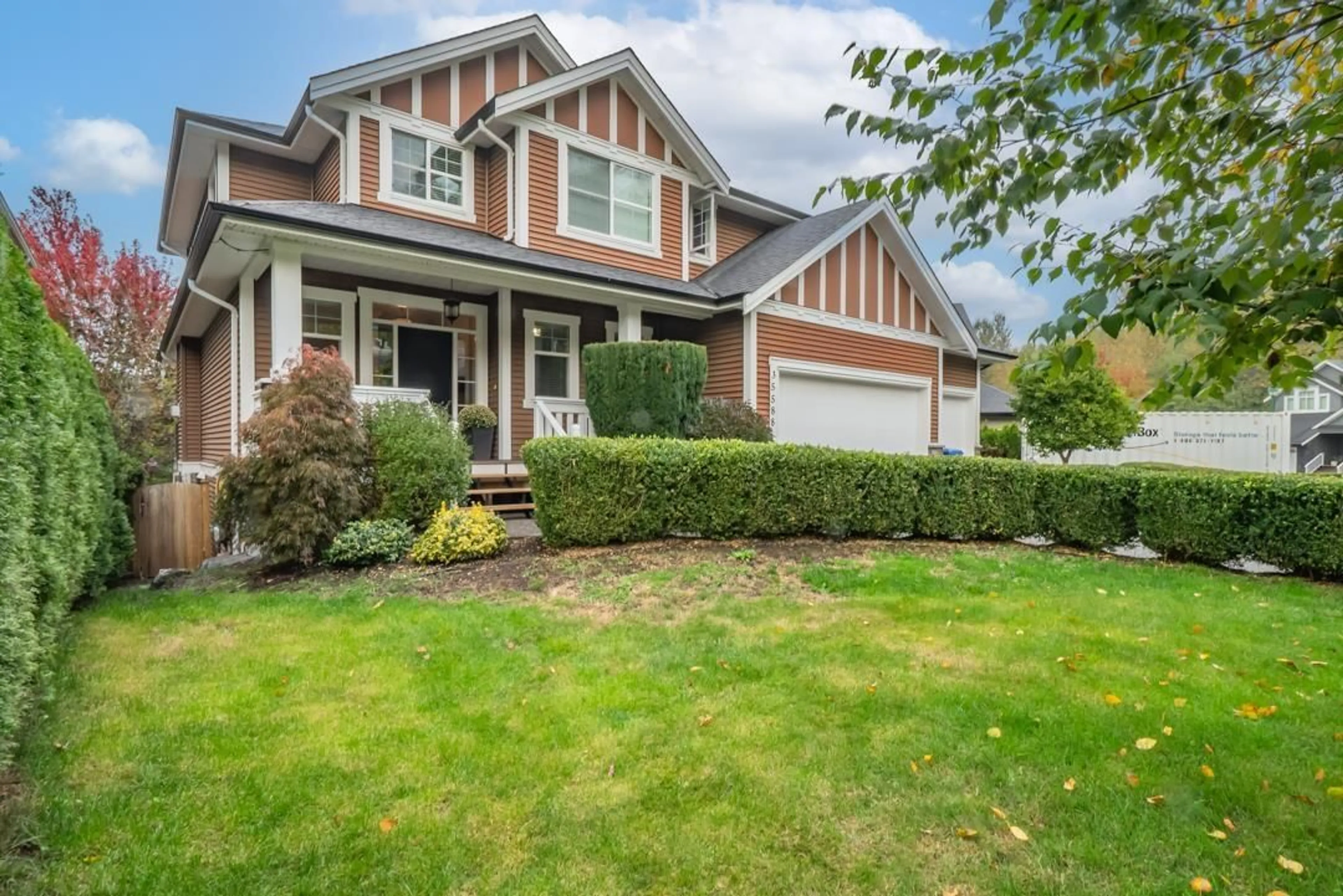 Home with vinyl exterior material, street for 35588 ANGUS, Abbotsford British Columbia V3G0A3