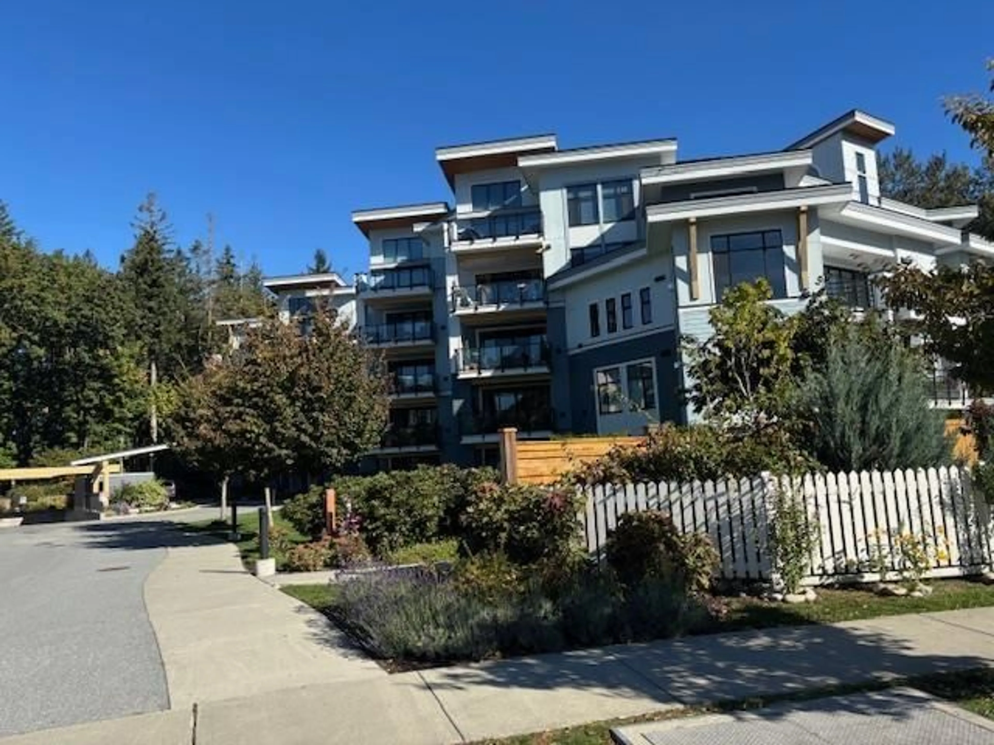 A pic from outside/outdoor area/front of a property/back of a property/a pic from drone, unknown for 104 - 5380 TYEE LANE, Chilliwack British Columbia V2R6B6