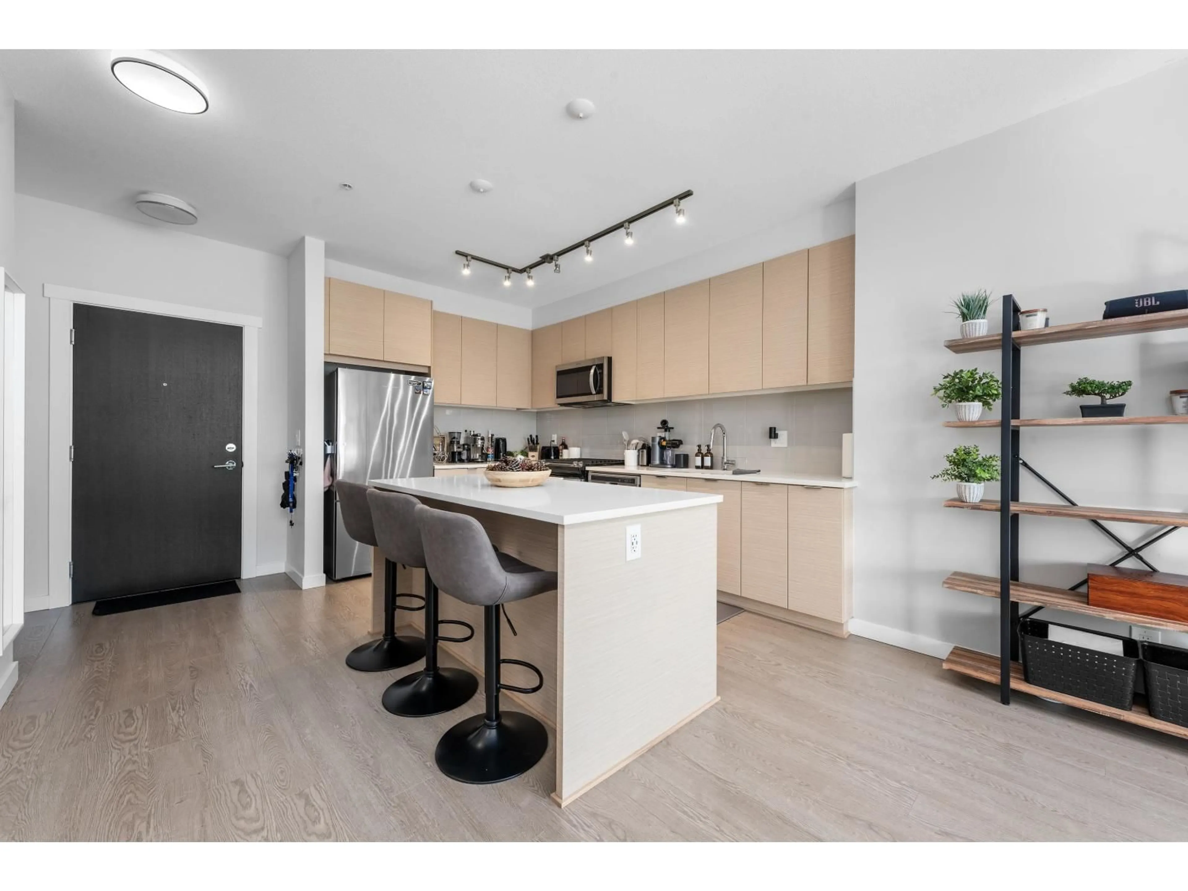 Open concept kitchen, unknown for B303 - 8150 207, Langley British Columbia V2Y4J3