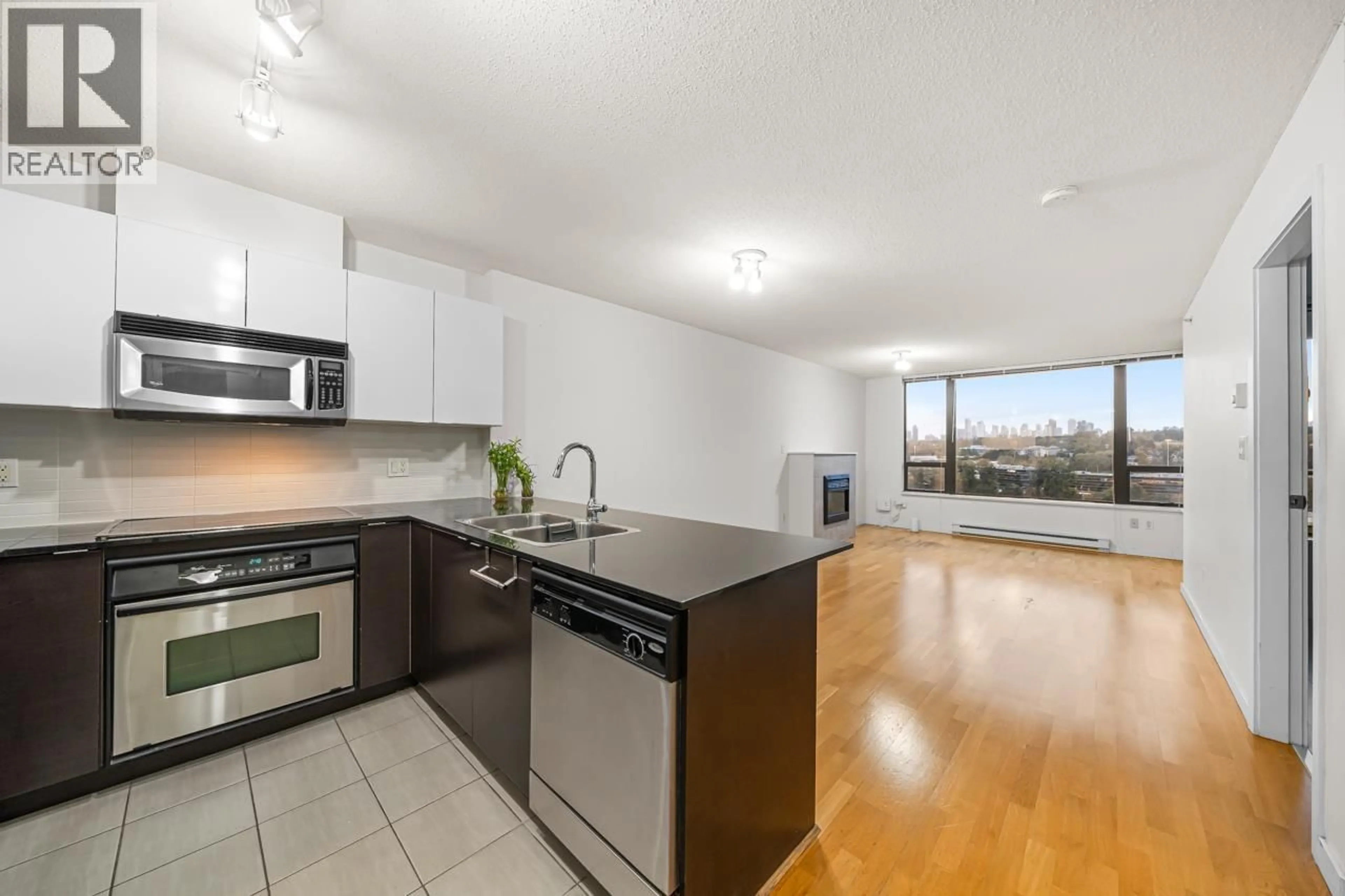 Open concept kitchen, unknown for 1105 - 4178 DAWSON STREET, Burnaby British Columbia V5C0A1