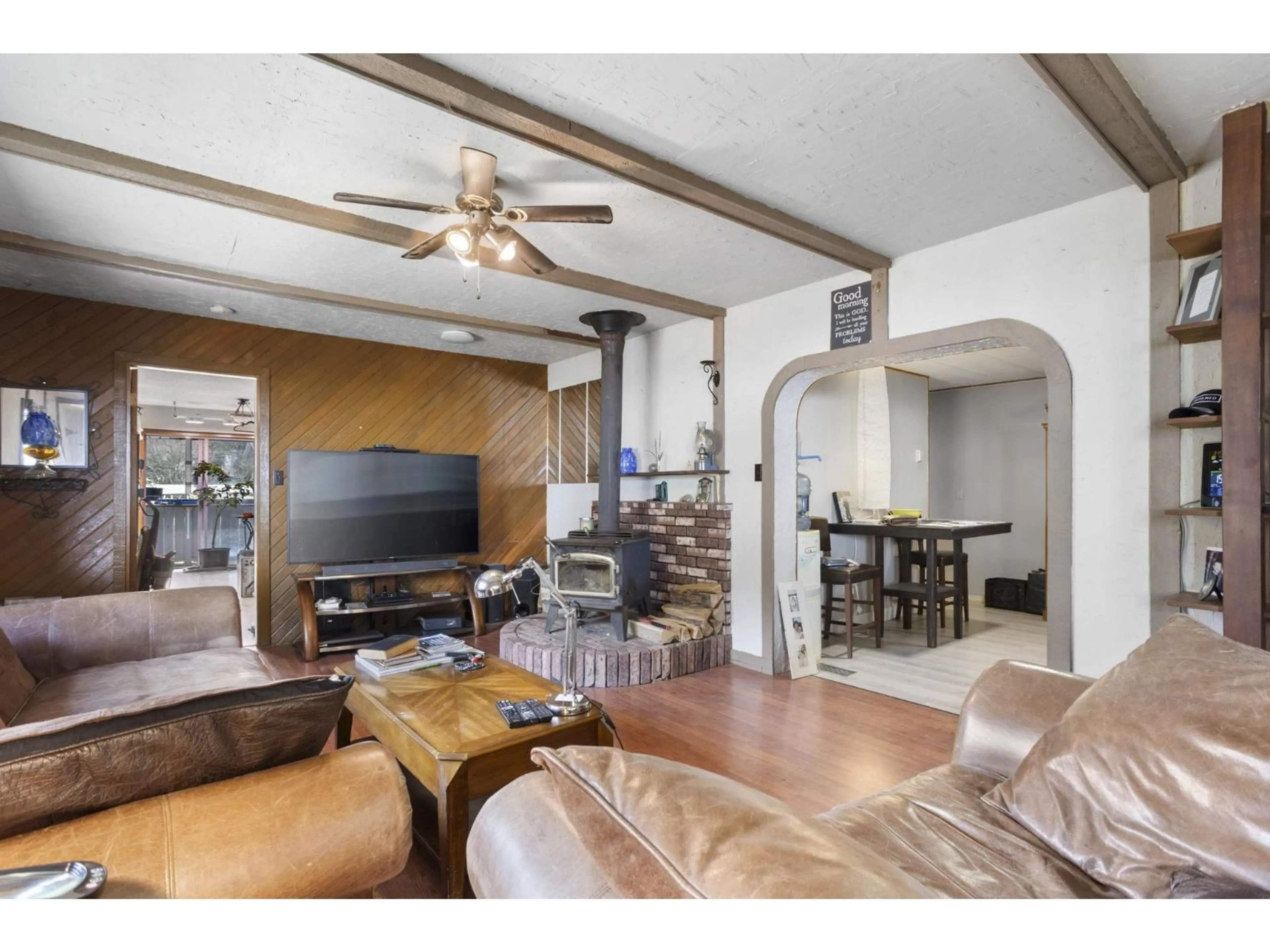 Living room with furniture, unknown for 49187 BELL ACRES ROAD, Sardis - Chwk River Valley British Columbia V4Z1C1