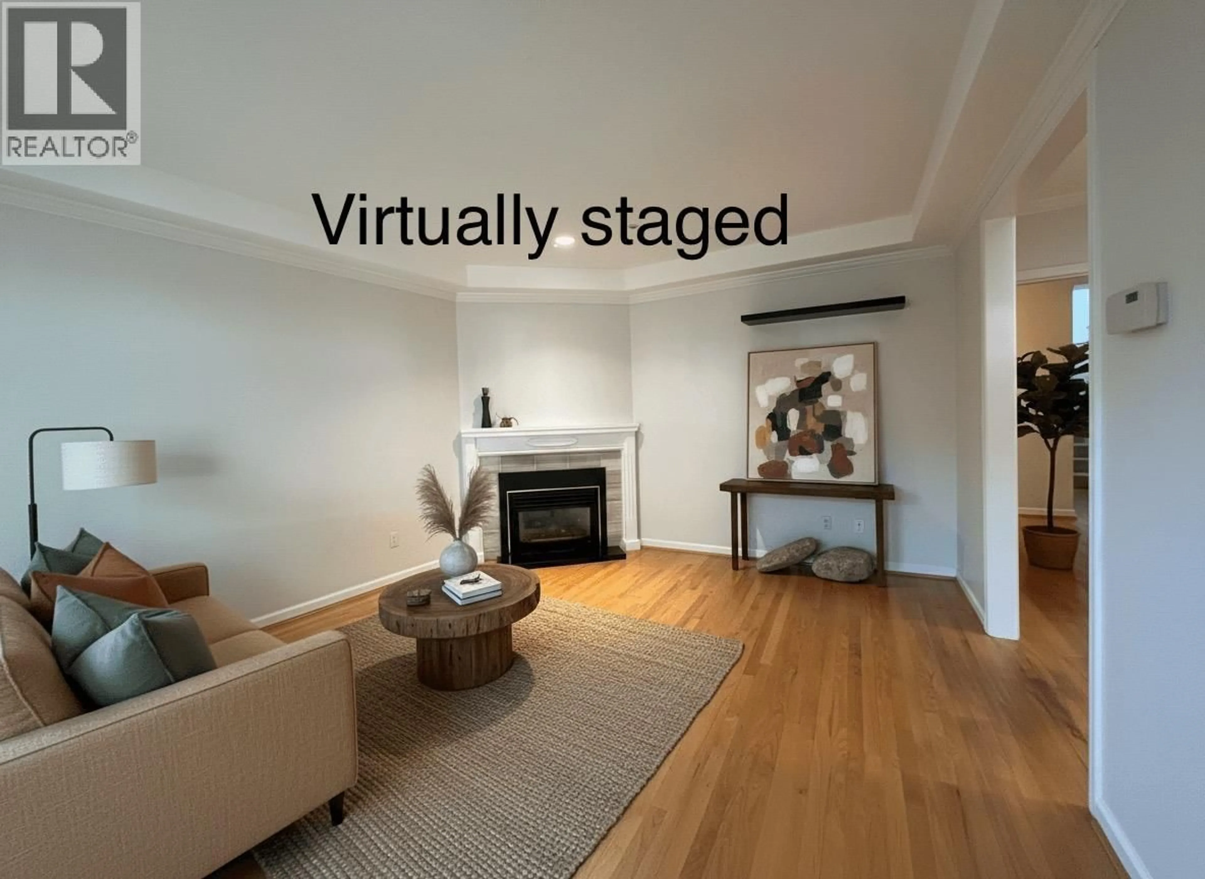 A pic of a room for 2358 6TH AVENUE, Vancouver British Columbia V6K1V9