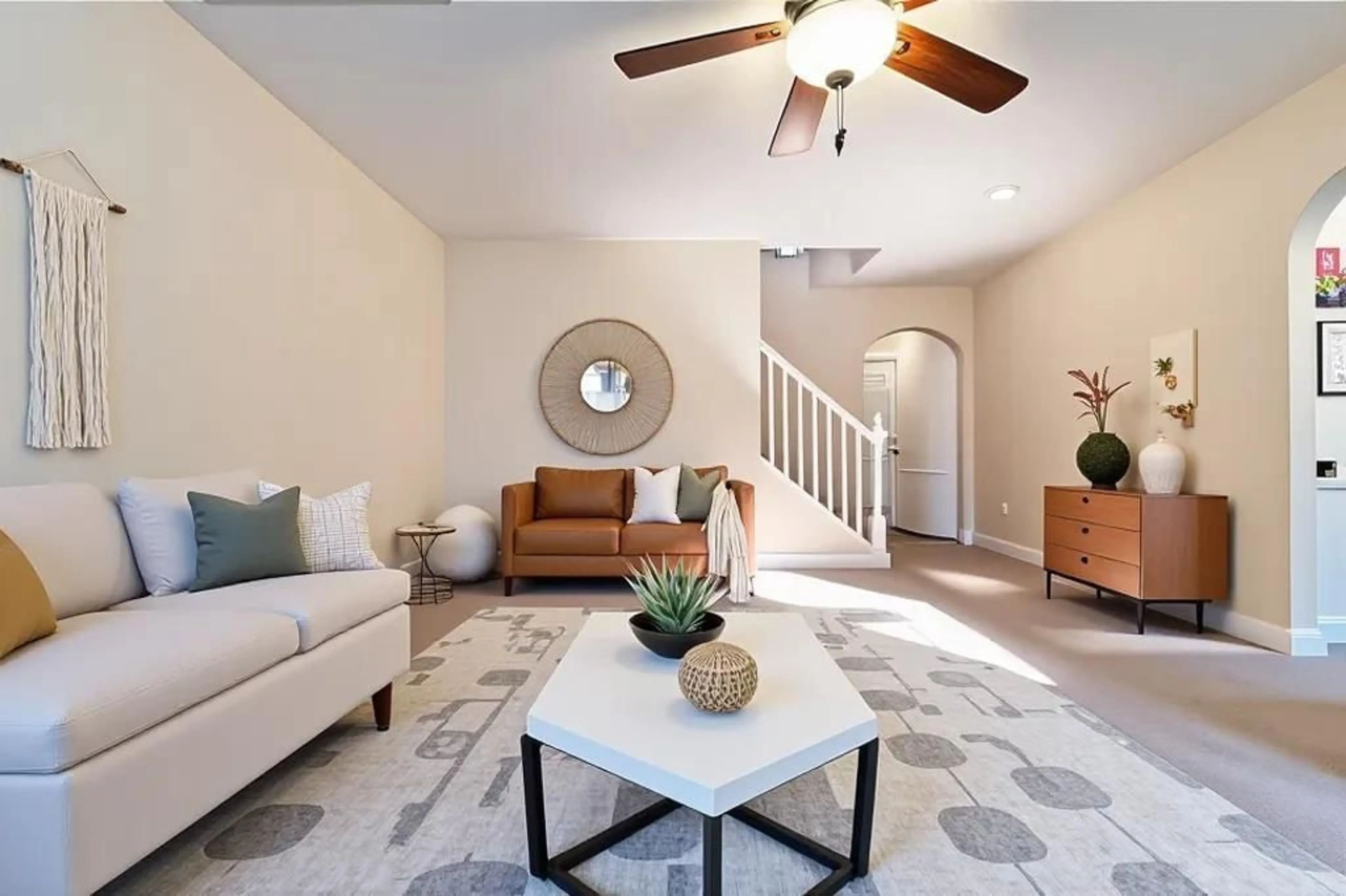 Living room with furniture, unknown for 35 - 46360 VALLEYVIEW ROAD, Chilliwack British Columbia V2R5L7