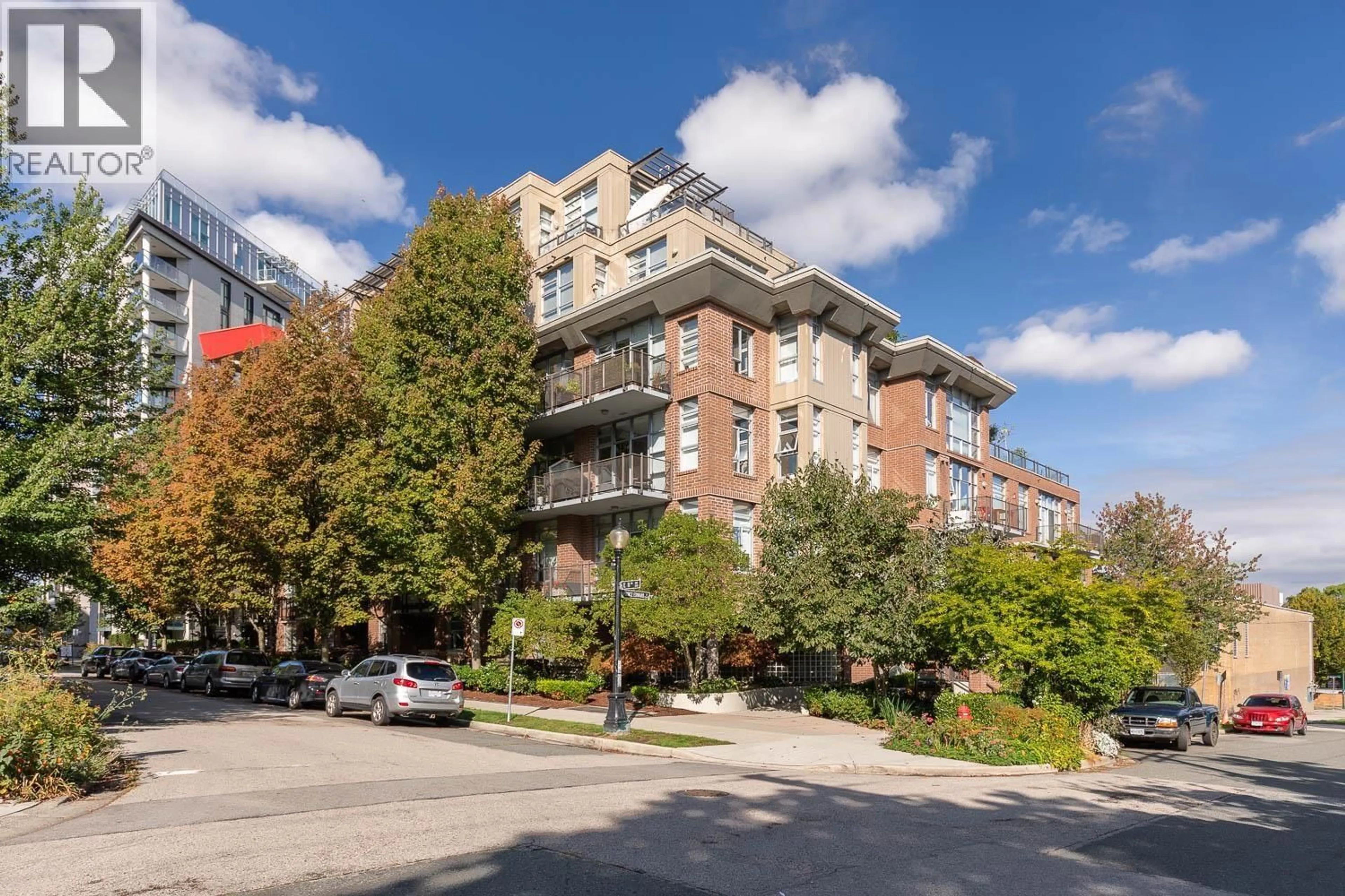 Unknown for 208 - 2635 PRINCE EDWARD STREET, Vancouver British Columbia V5T4V7