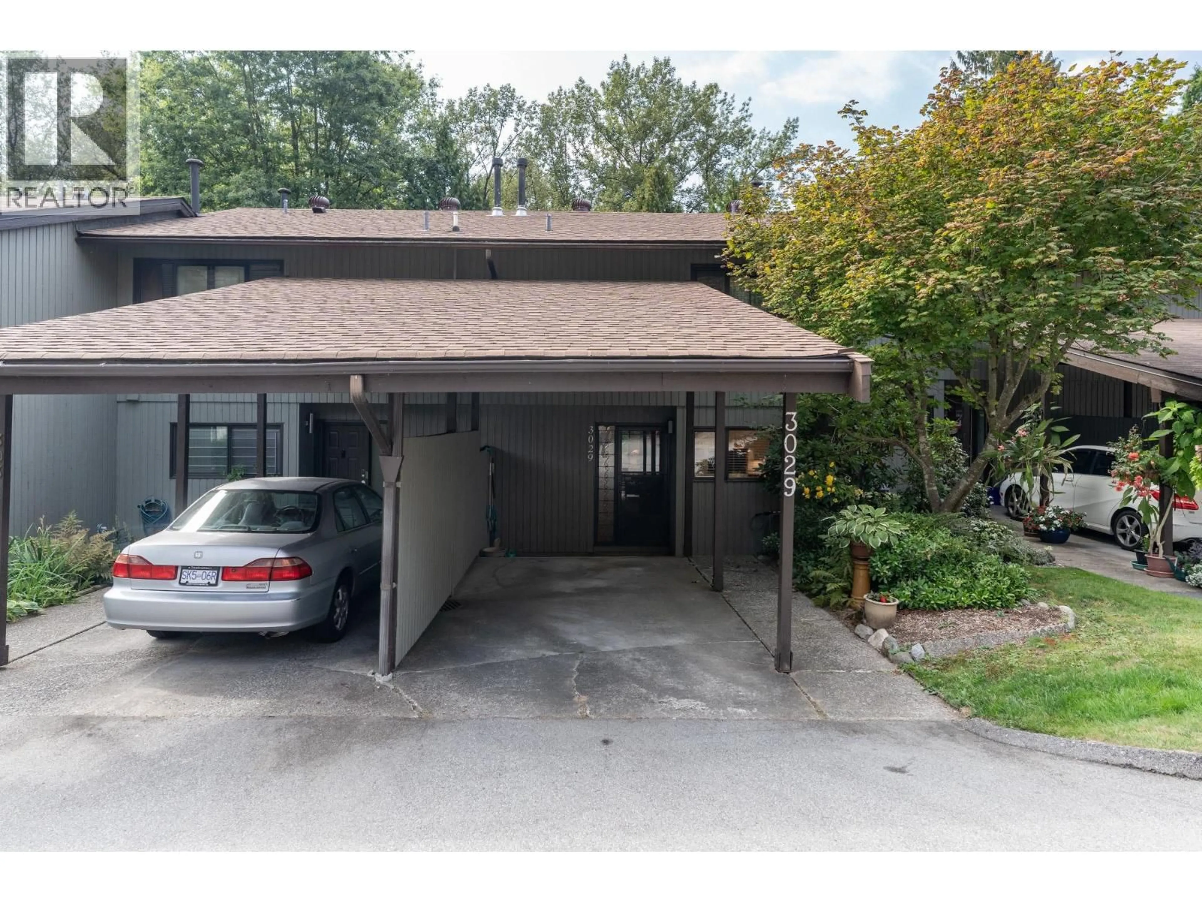 Indoor garage for 3029 CARINA PLACE, Burnaby British Columbia V3J1B4