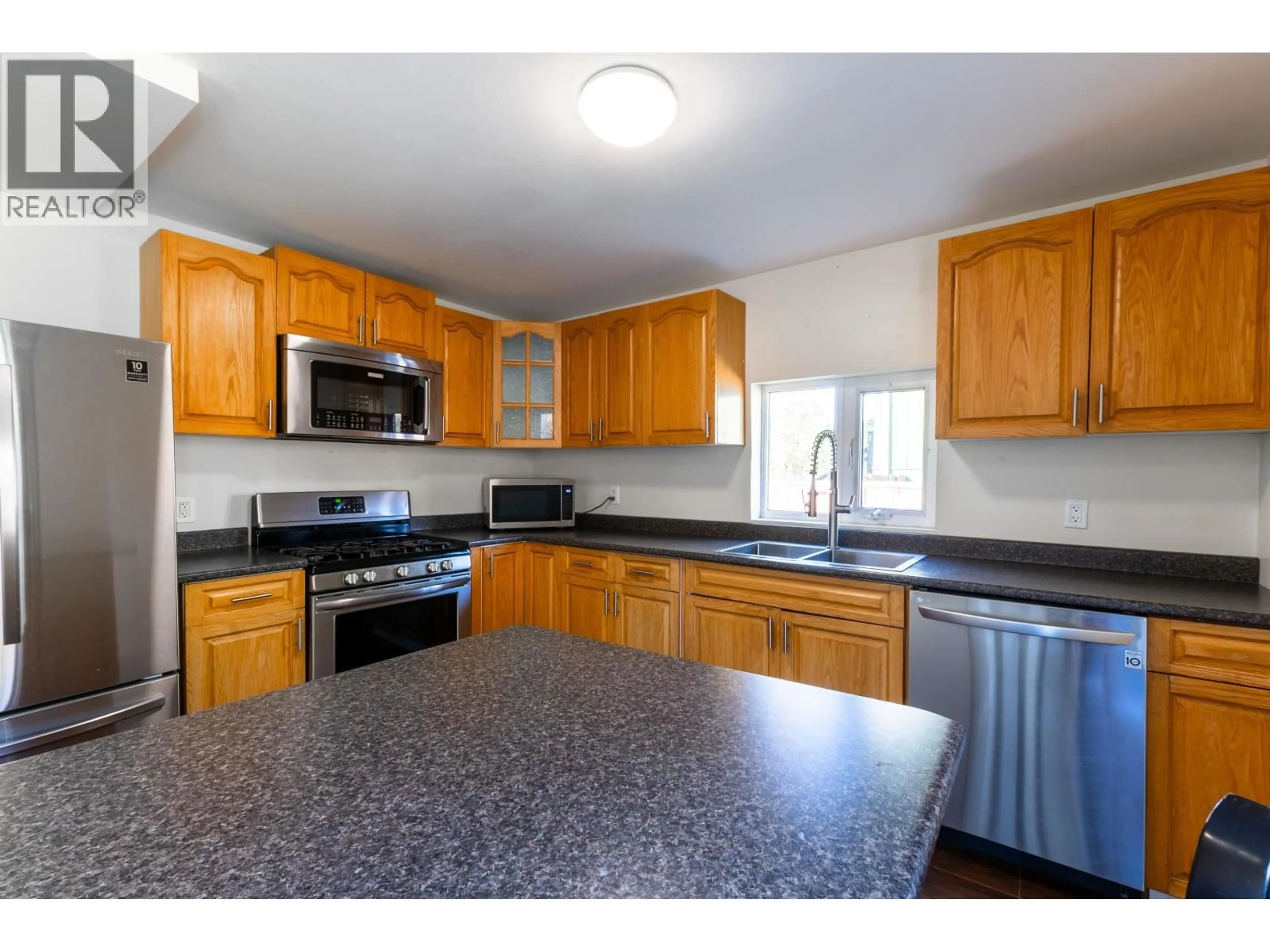 Standard kitchen, unknown for 2380 QUADRANT CRESCENT, Prince George British Columbia V2L4W6