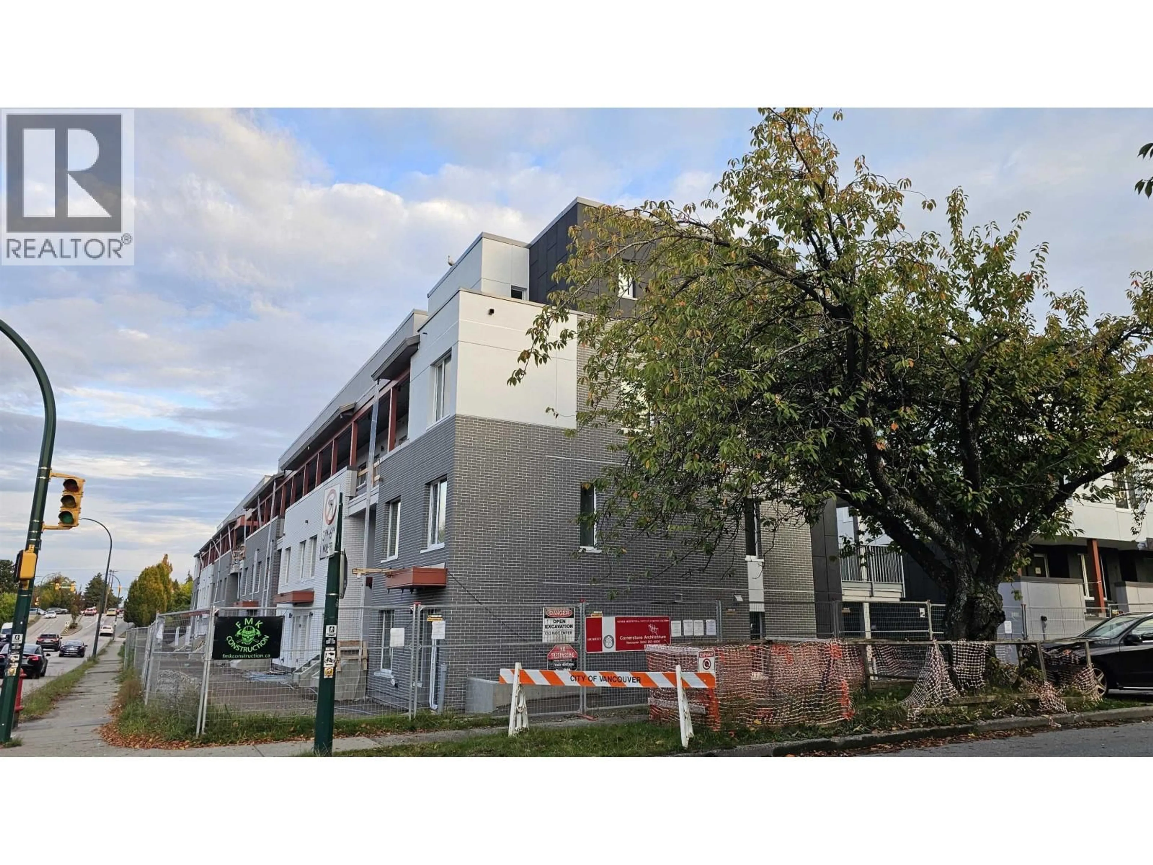 A pic from outside/outdoor area/front of a property/back of a property/a pic from drone, building for 316 - 2250 1ST AVENUE, Vancouver British Columbia V5N1B6