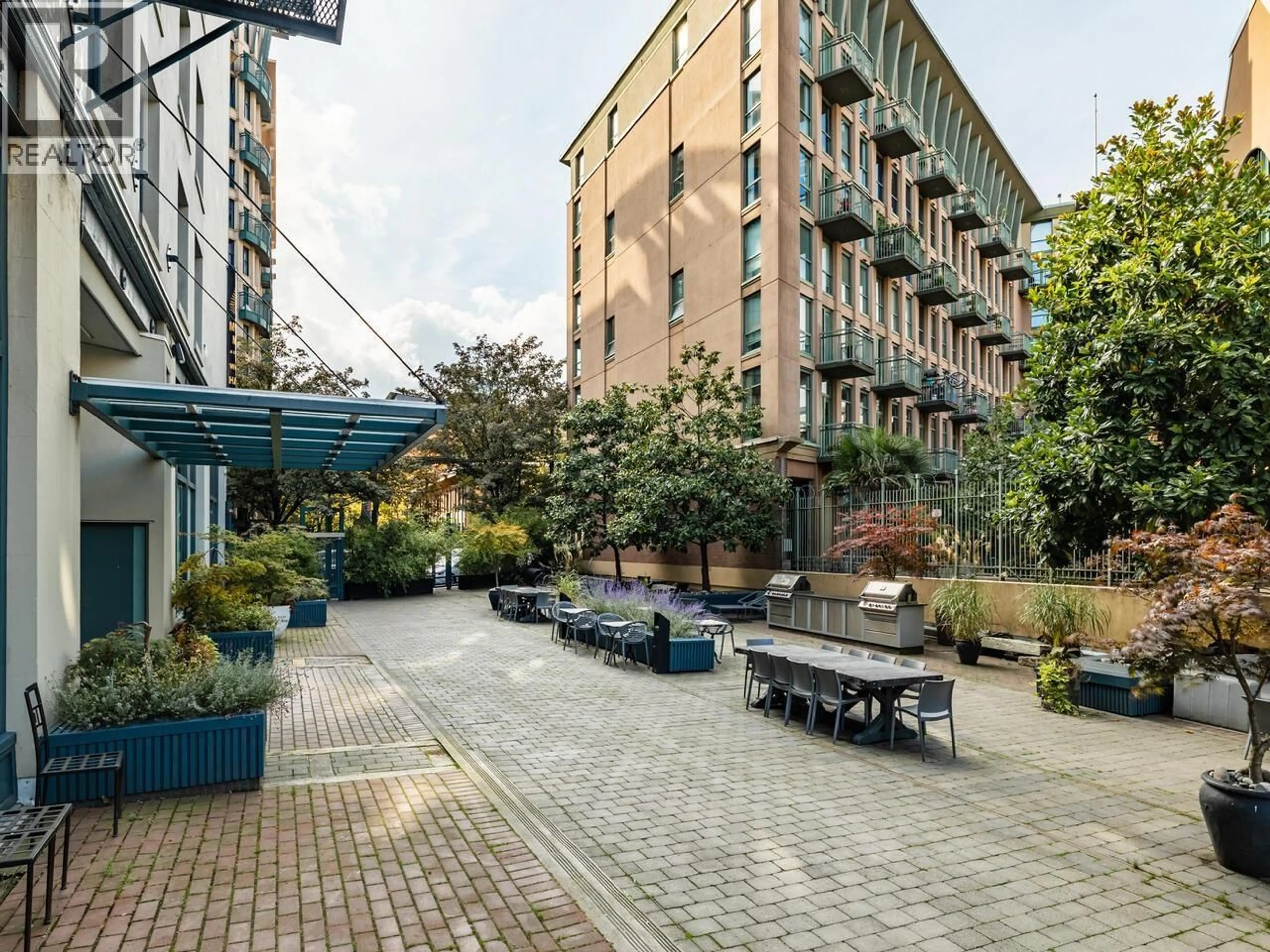 Patio, street for 515 - 55 CORDOVA STREET, Vancouver British Columbia V6A0A5