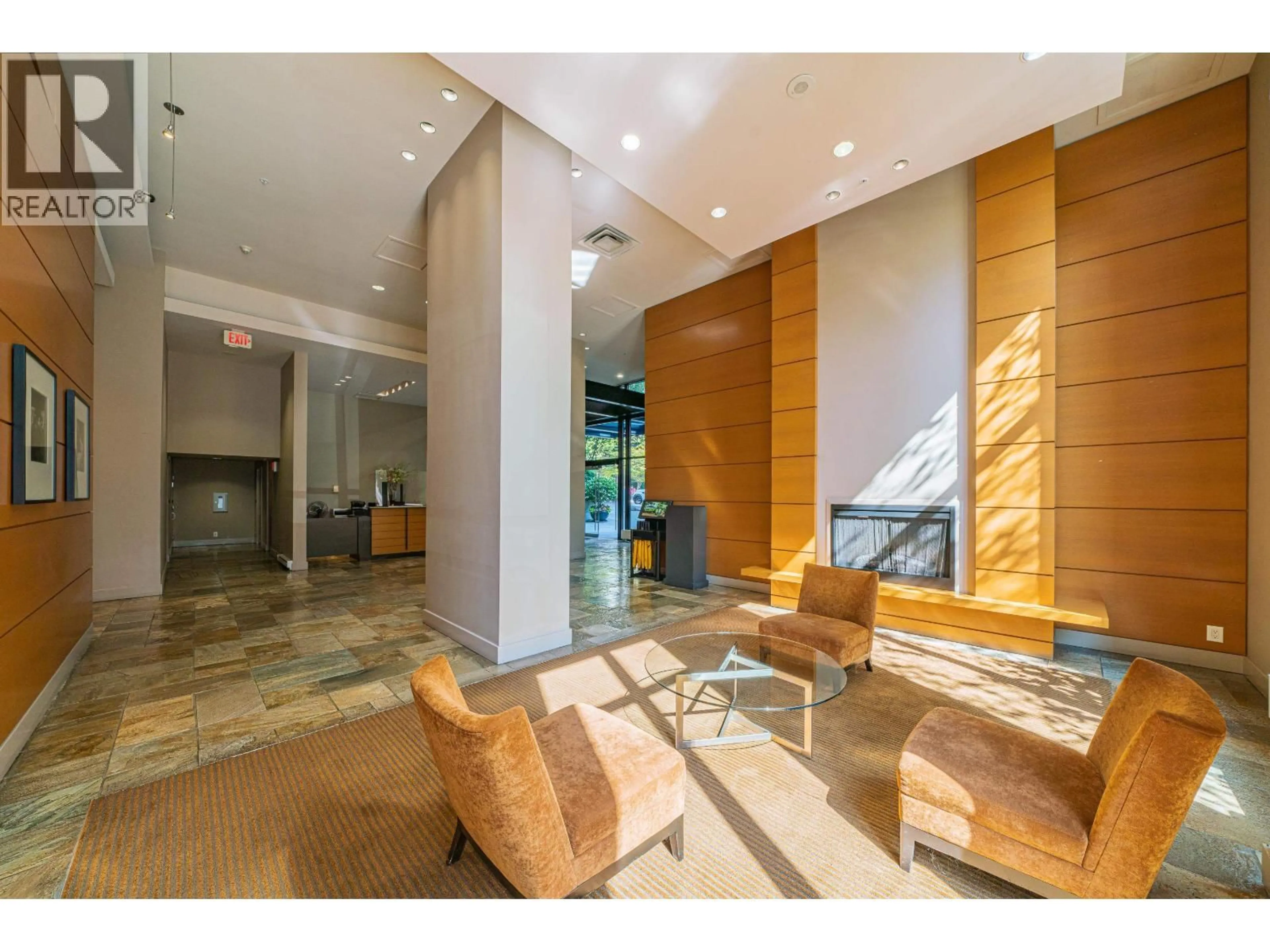 Indoor foyer for 2105 - 909 MAINLAND STREET, Vancouver British Columbia V6B1S3