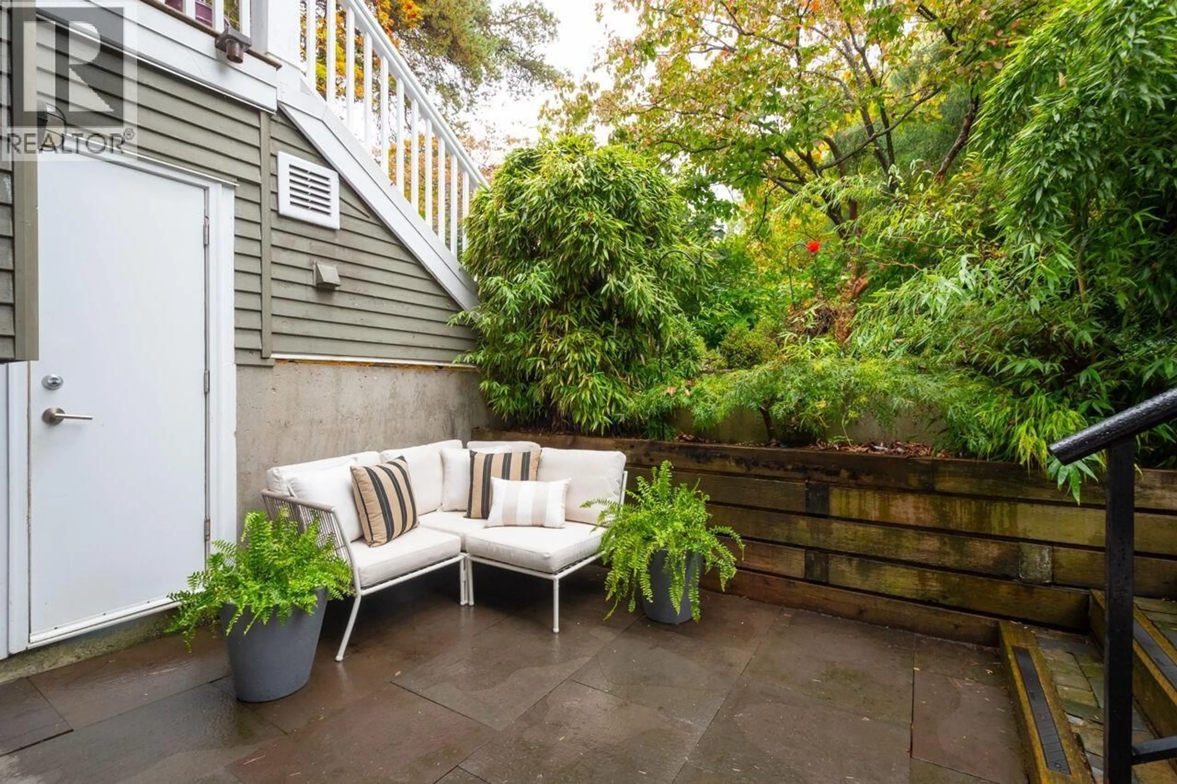 Patio, street for 316 14TH AVENUE, Vancouver British Columbia V5Y1X4