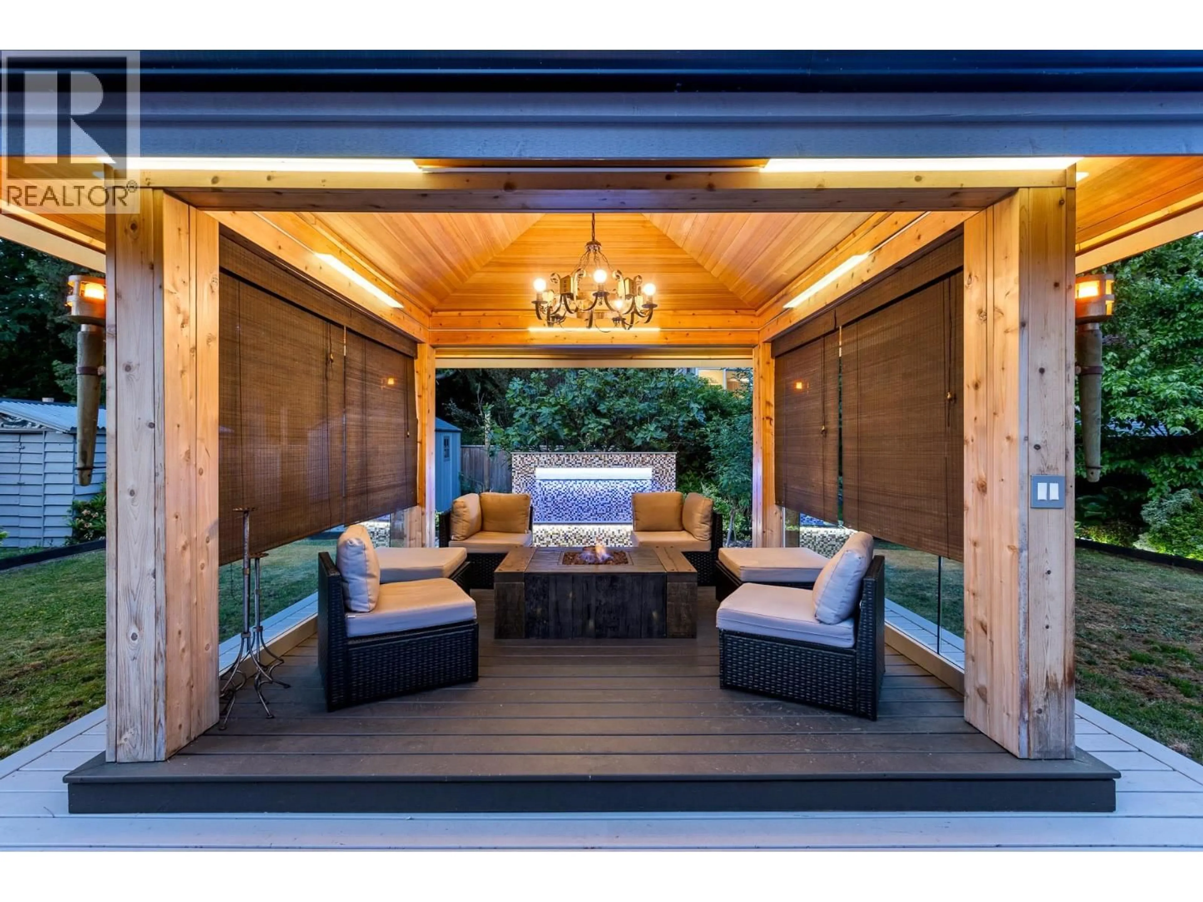 Patio, unknown for 2420 EDGEMONT BOULEVARD, North Vancouver British Columbia V7P2L1
