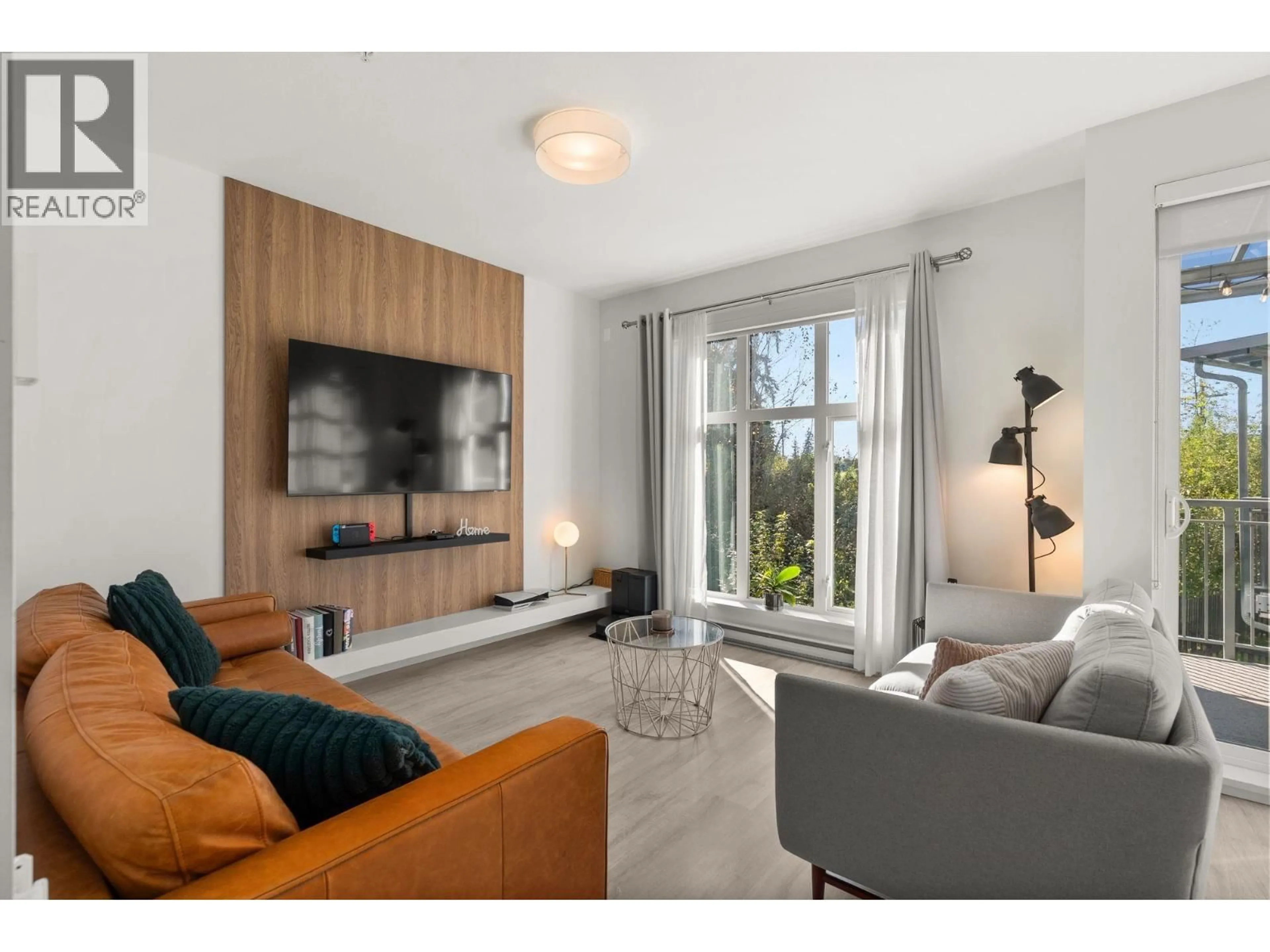 Living room with furniture, unknown for 77 - 24076 112 AVENUE, Maple Ridge British Columbia V2W0K2