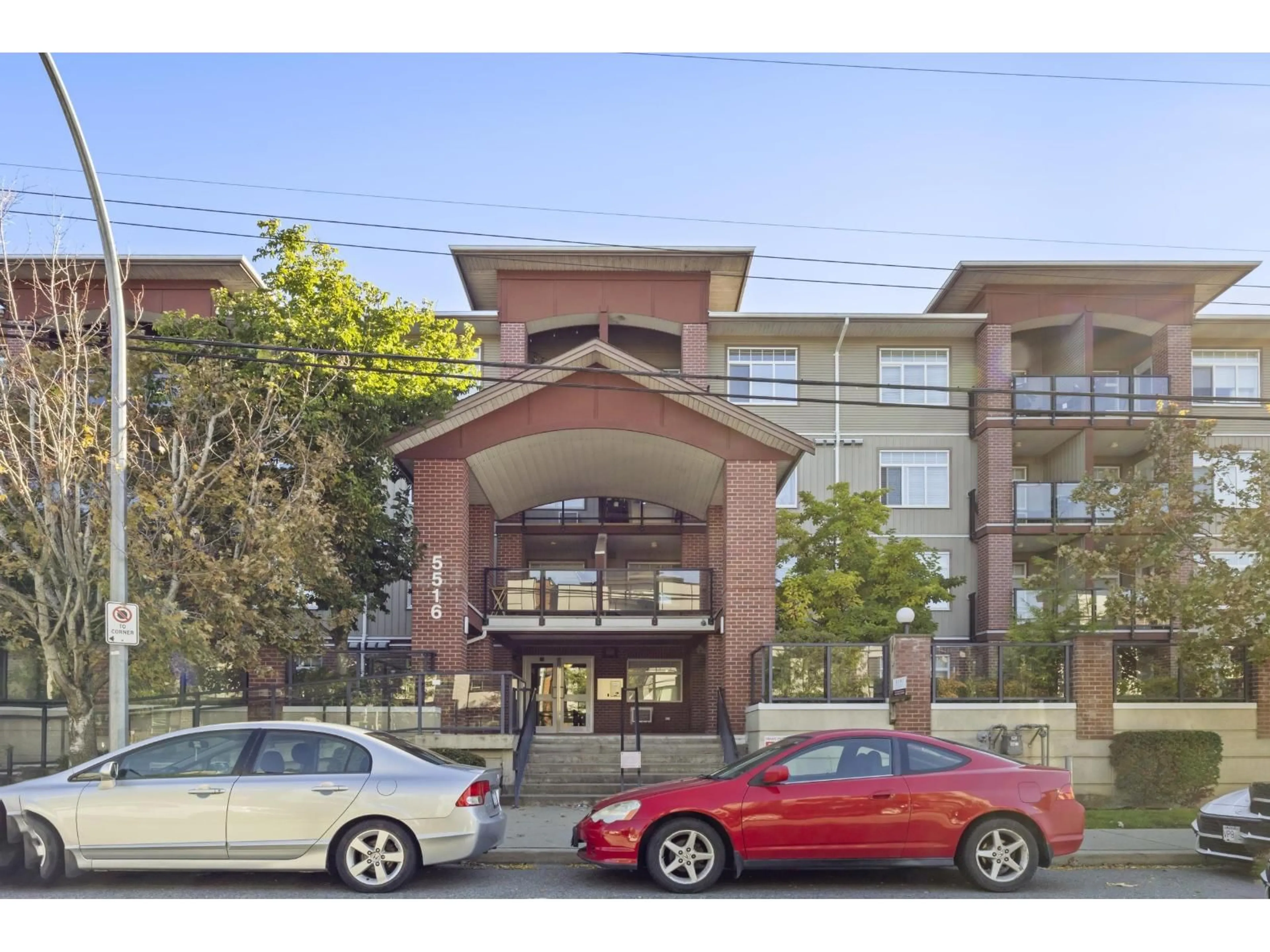 Unknown for 302 - 5516 198, Langley British Columbia V3A0A6