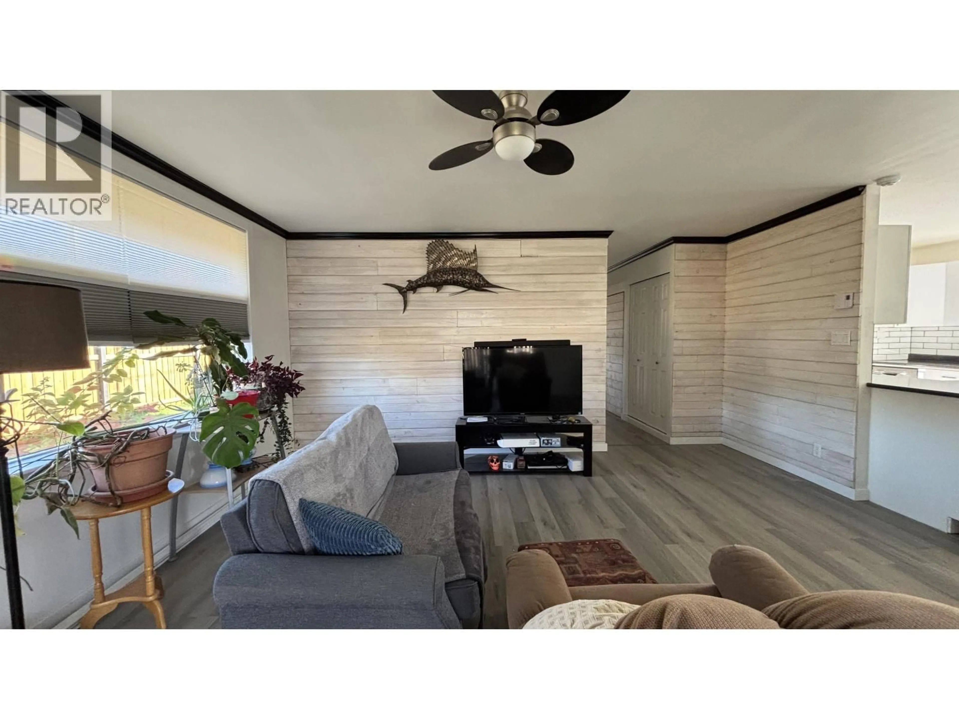 Living room with furniture, wood/laminate floor for 5 TEAL STREET, Kitimat British Columbia V8C1K9