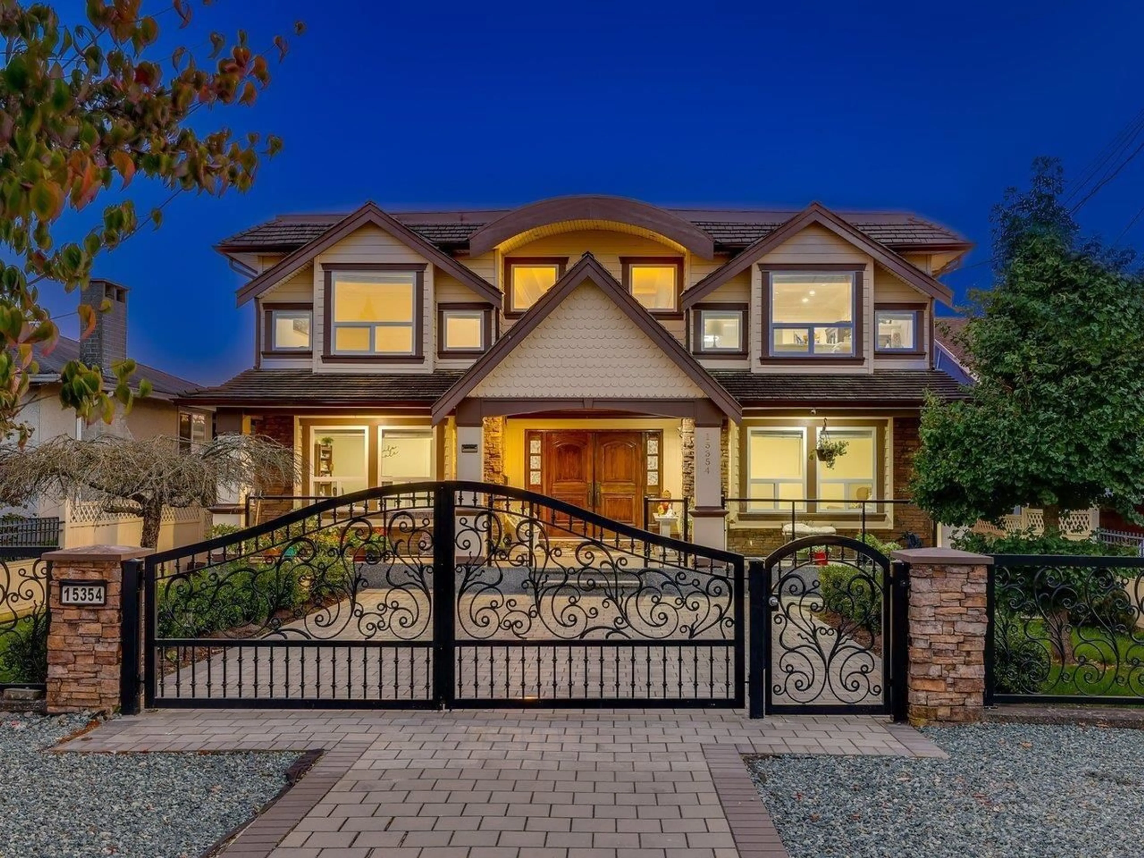 Home with brick exterior material, street for 15354 ROYAL, White Rock British Columbia V4B1M8