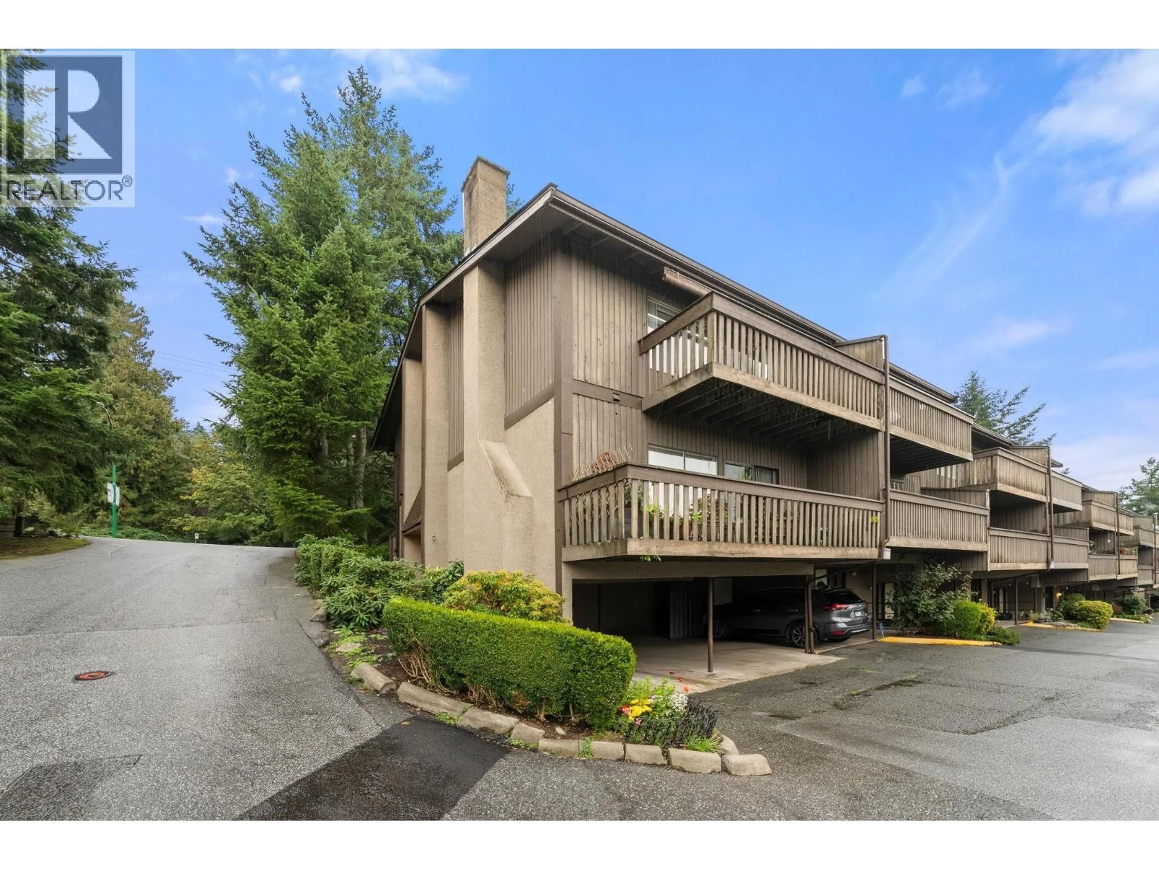 Patio, mountain view for 1131 LILLOOET ROAD, North Vancouver British Columbia V7J2H7