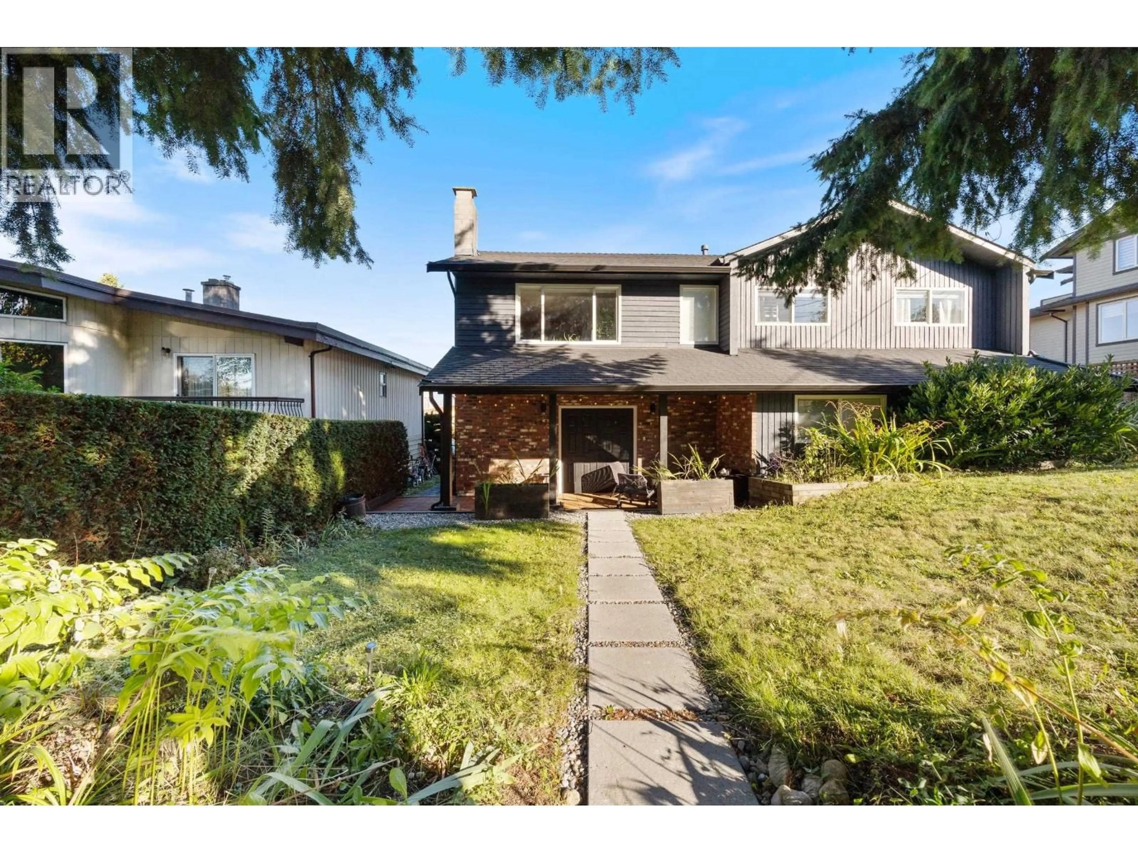 Unknown for 4931 WOODSWORTH STREET, Burnaby British Columbia V5G1S3