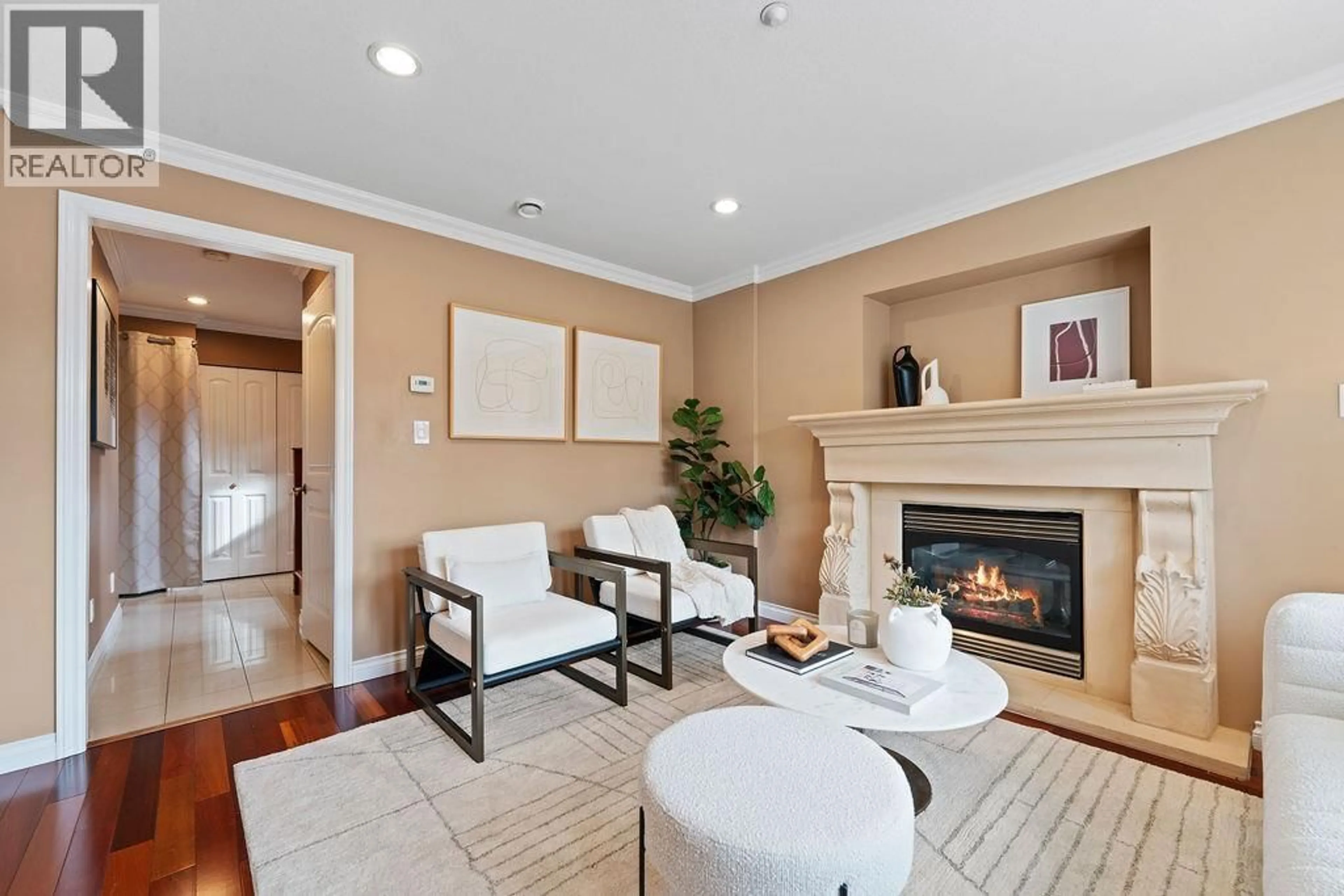 Living room with furniture, unknown for 1254 11TH AVENUE, Vancouver British Columbia V5T2G3