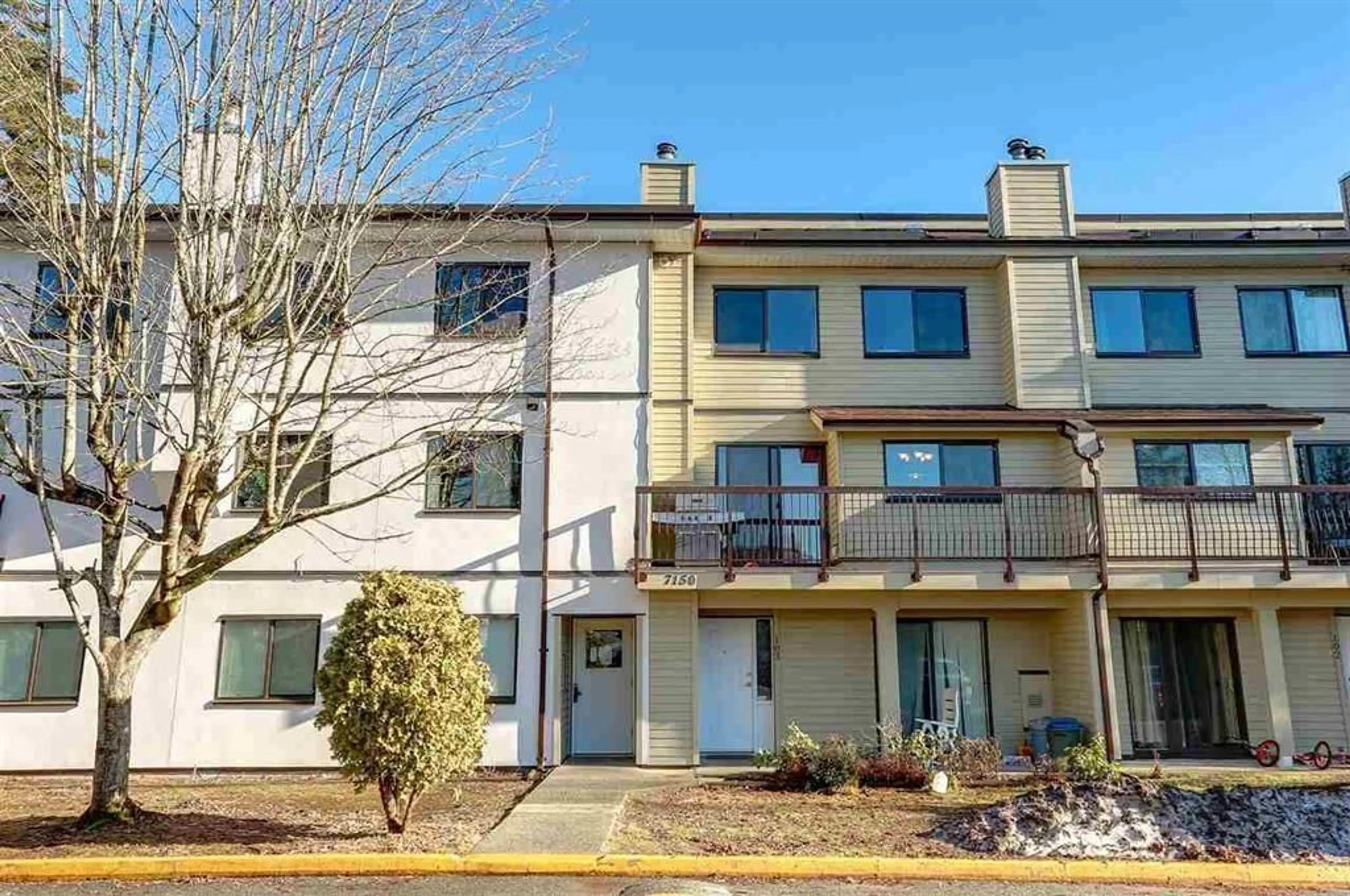 Patio, unknown for 102 - 7150 133, Surrey British Columbia V3W7Z7