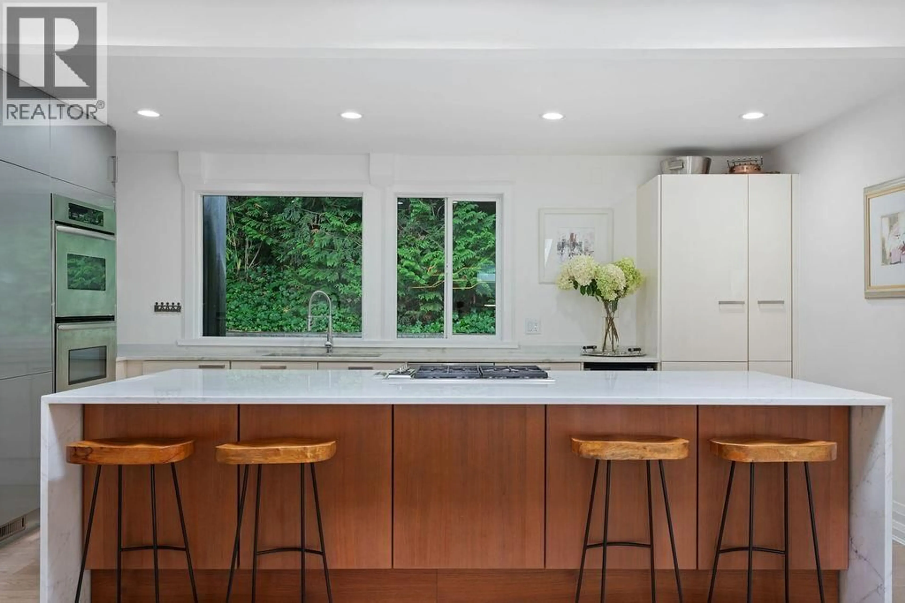 Contemporary kitchen, ceramic/tile floor for 4119 BURKERIDGE PLACE, West Vancouver British Columbia V7V3N1