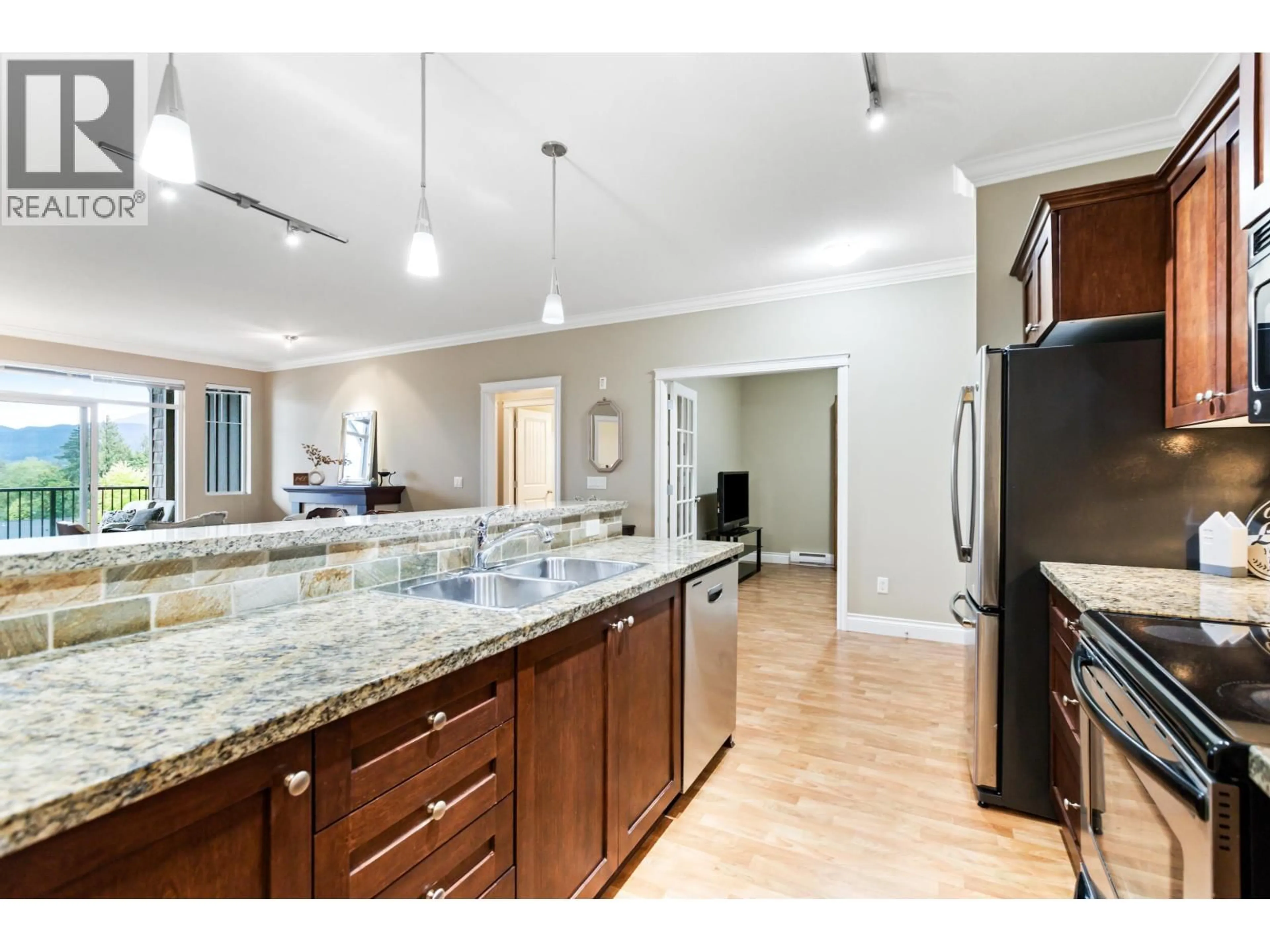 Open concept kitchen, ceramic/tile floor for 428 - 12258 224 STREET, Maple Ridge British Columbia V2X8Y5