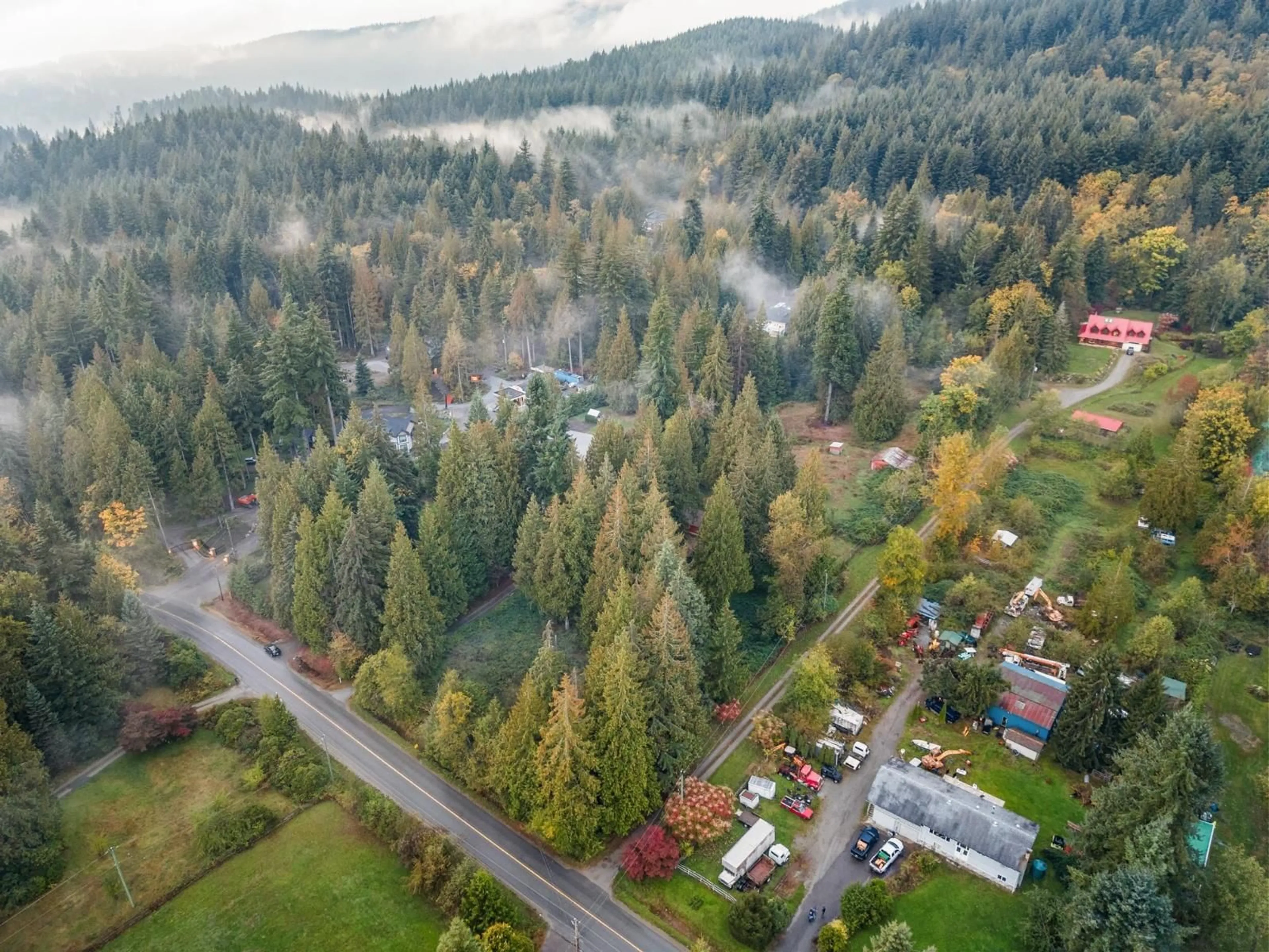 A pic from outside/outdoor area/front of a property/back of a property/a pic from drone, forest/trees view for 33213 RICHARDS, Mission British Columbia V2V7E5