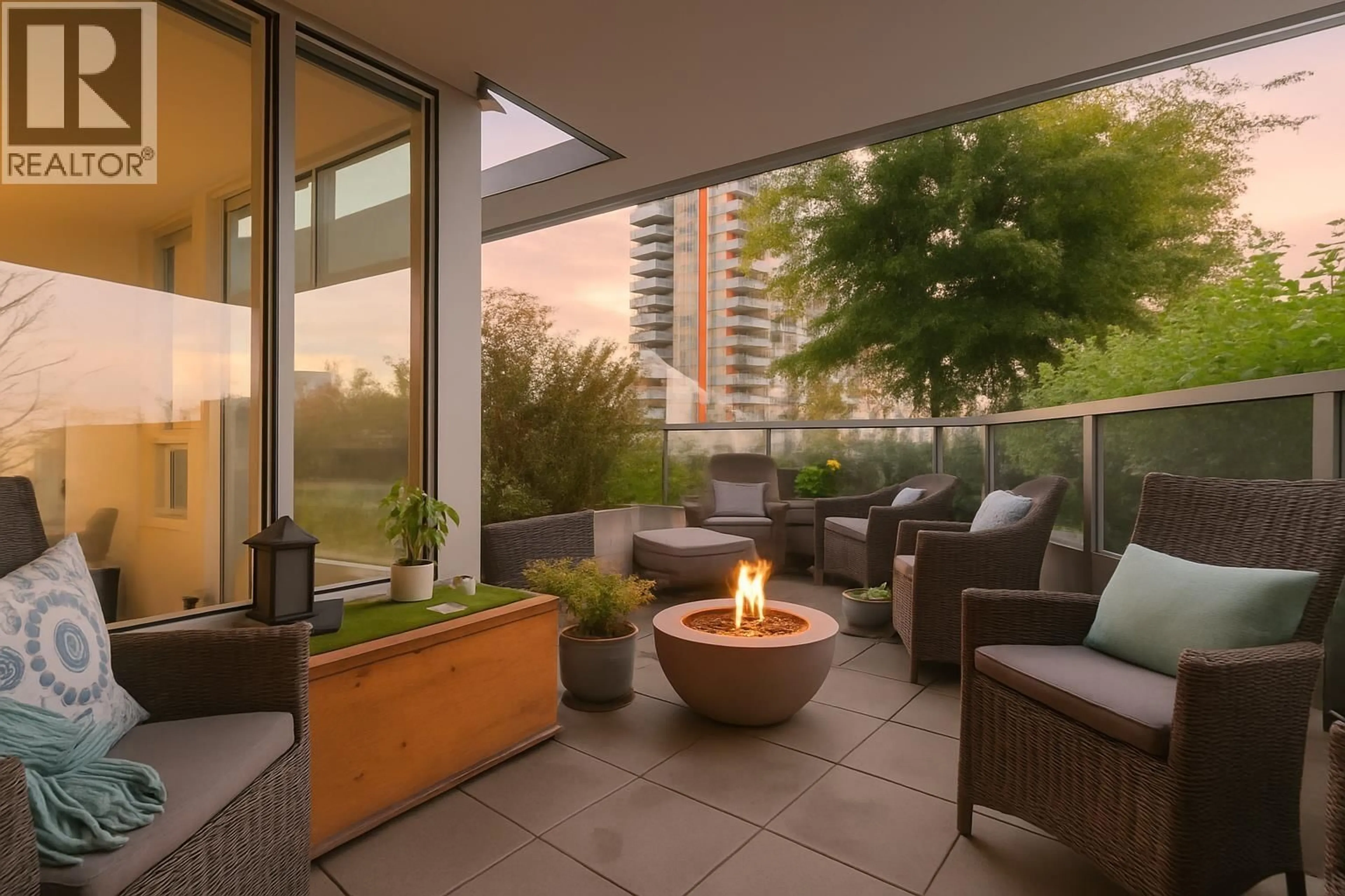 Patio, unknown for 706 - 1500 FERN STREET, North Vancouver British Columbia V7J0E6