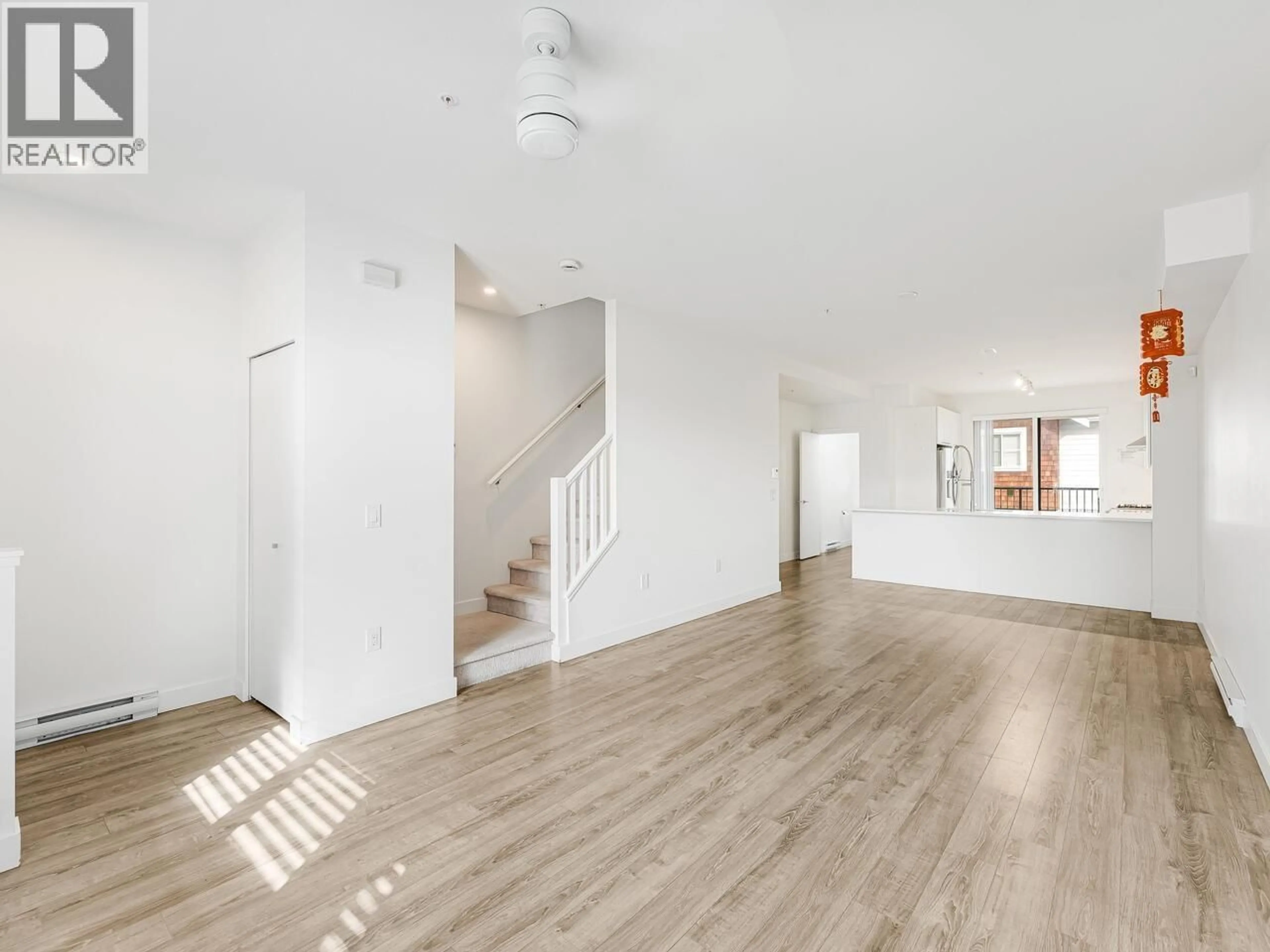 A pic of a room for 6 - 2145 PRAIRIE AVENUE, Port Coquitlam British Columbia V3B0P1