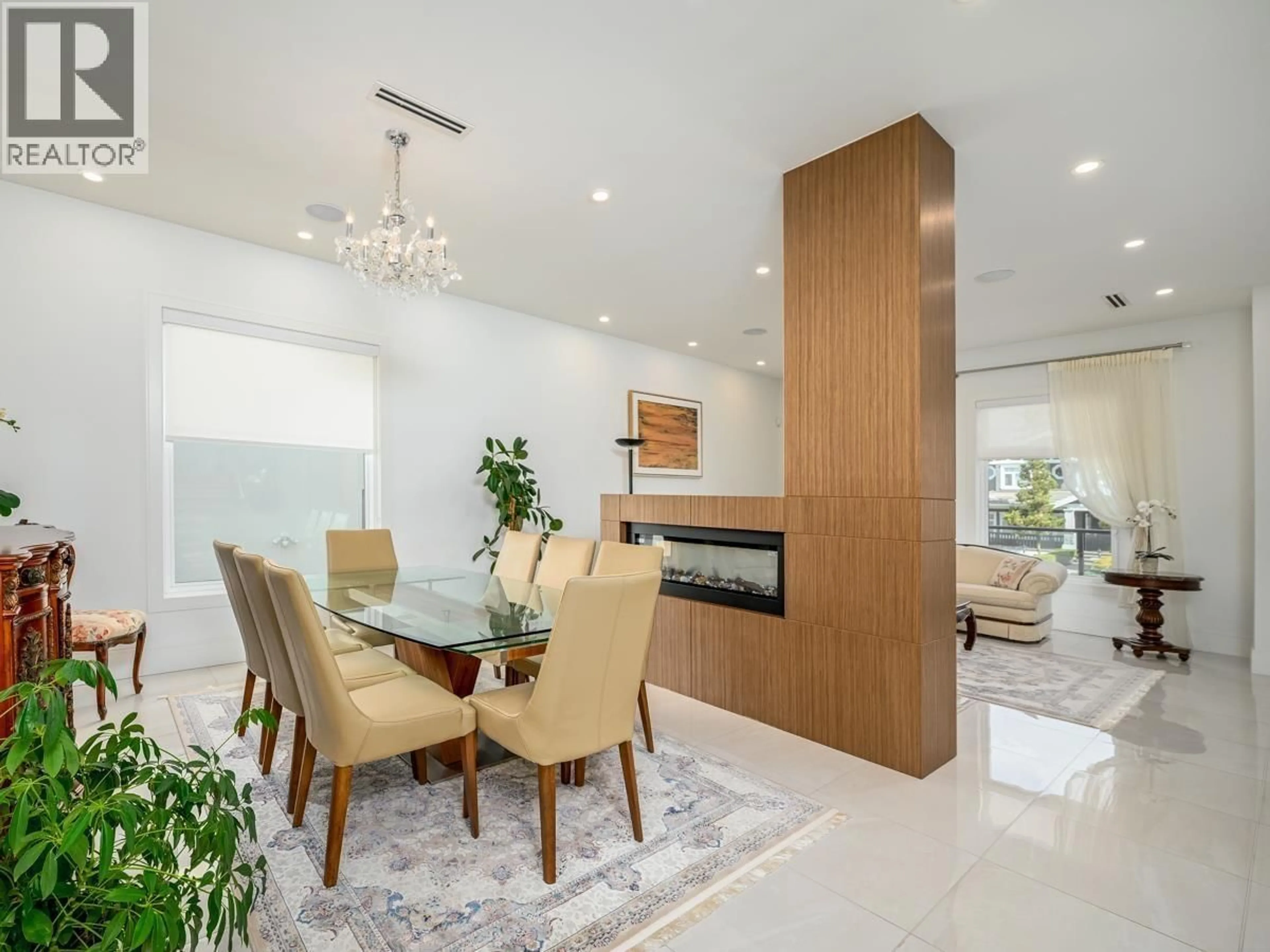 Dining room, unknown for 7268 PANDORA STREET, Burnaby British Columbia V5A1B9