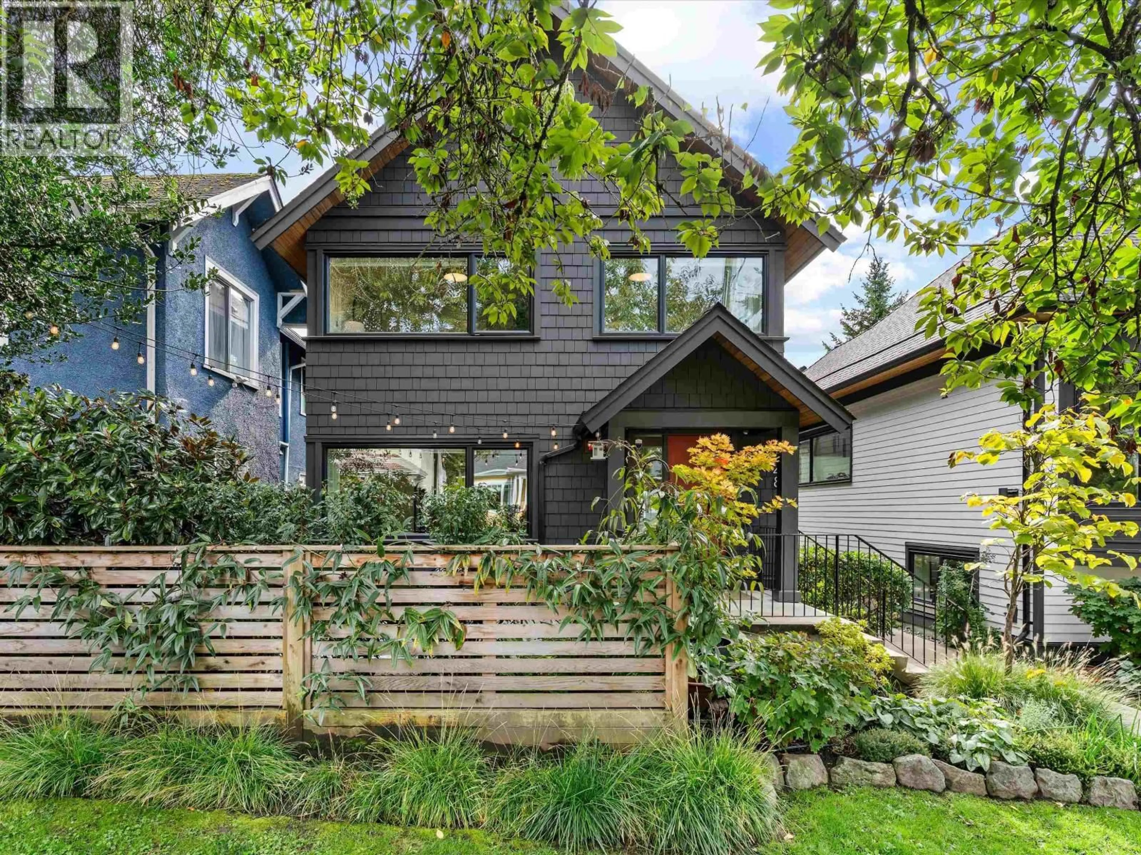 Home with brick exterior material, street for 1148 22ND AVENUE, Vancouver British Columbia V5V1W4