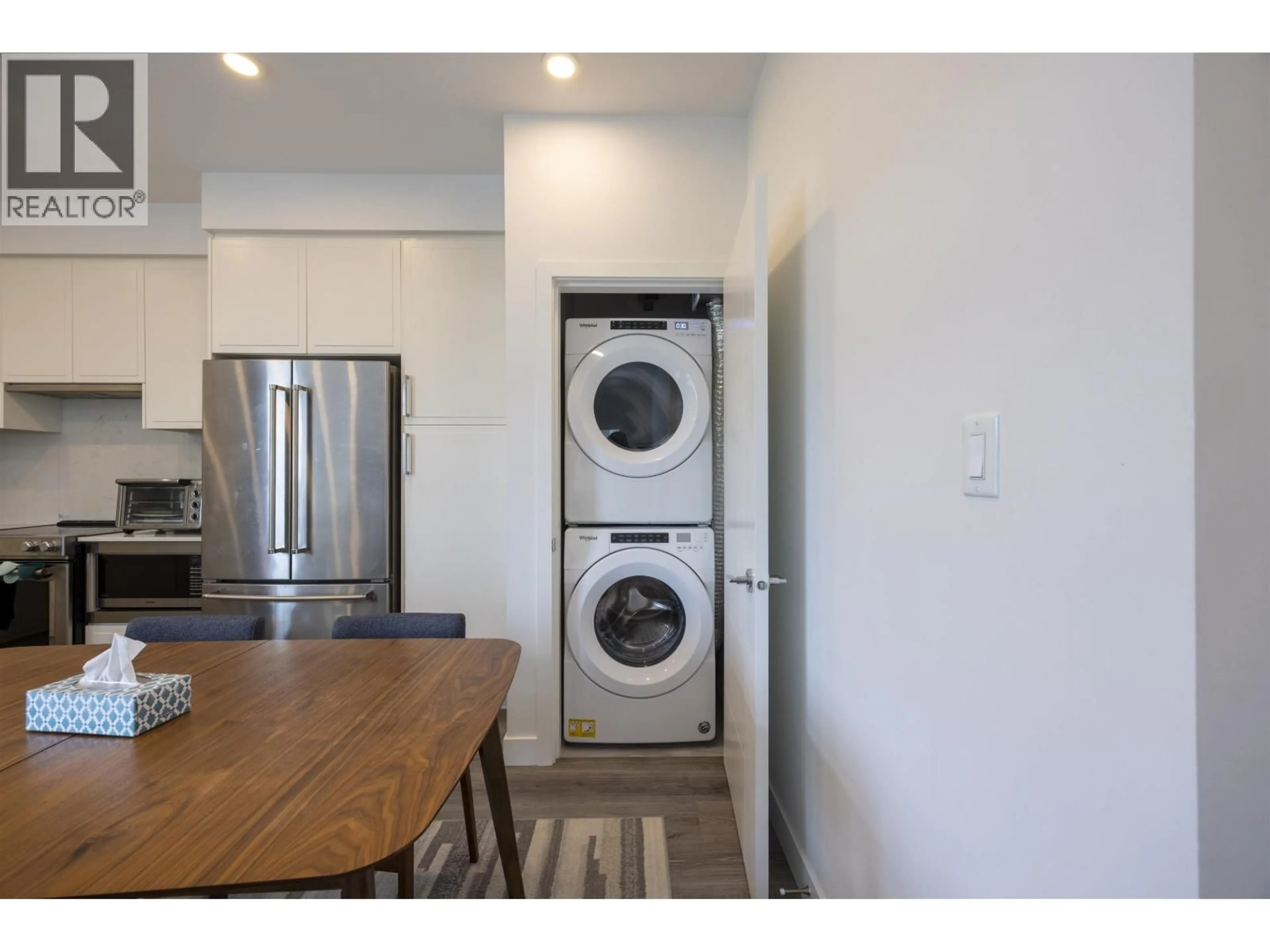 Kitchen with laundary machines, unknown for 606 - 700 CLARKE ROAD, Coquitlam British Columbia V3J0K5
