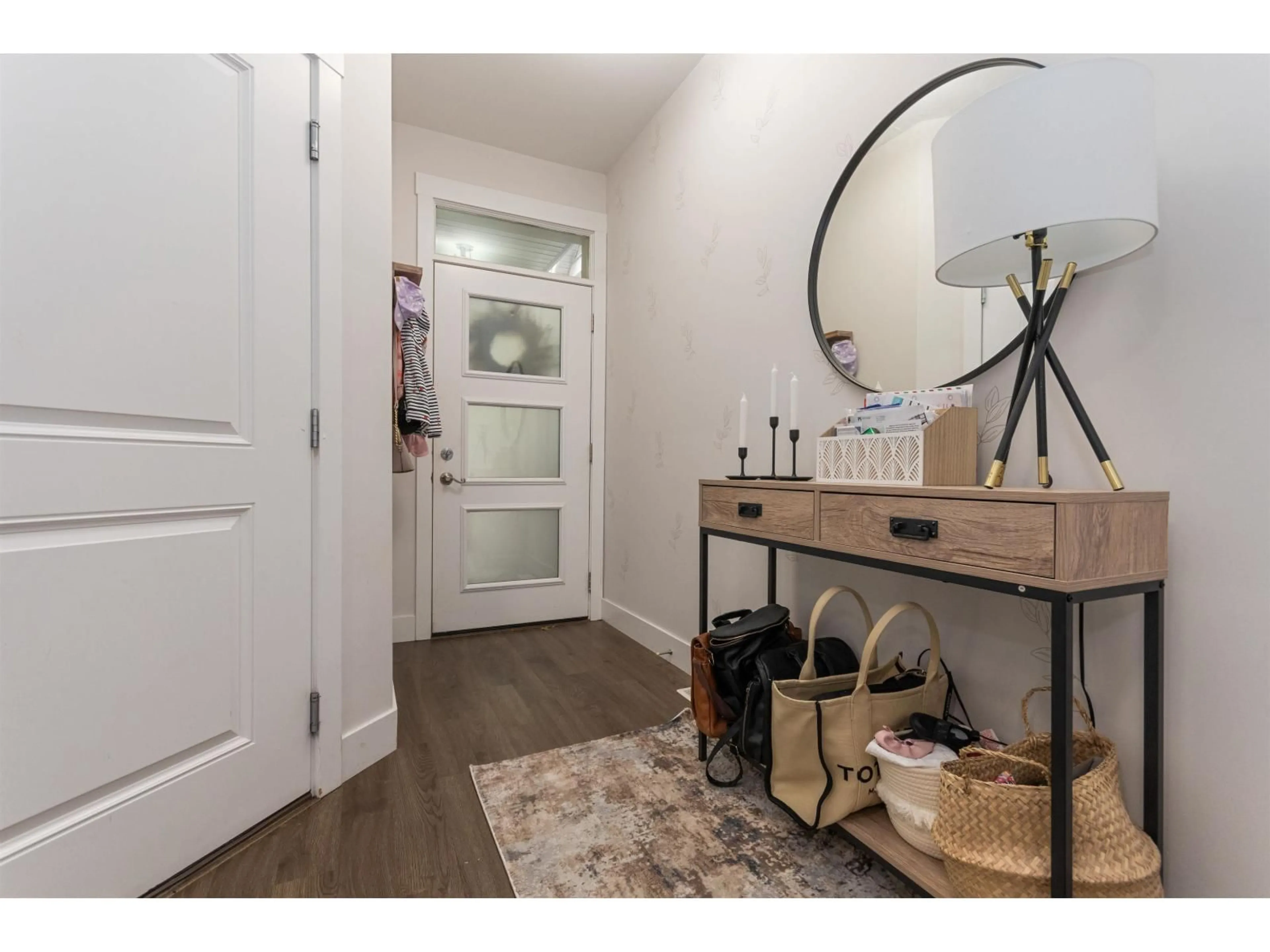 Indoor entryway for 2 - 5797 PROMONTORY ROAD, Chilliwack British Columbia V2R0Z2