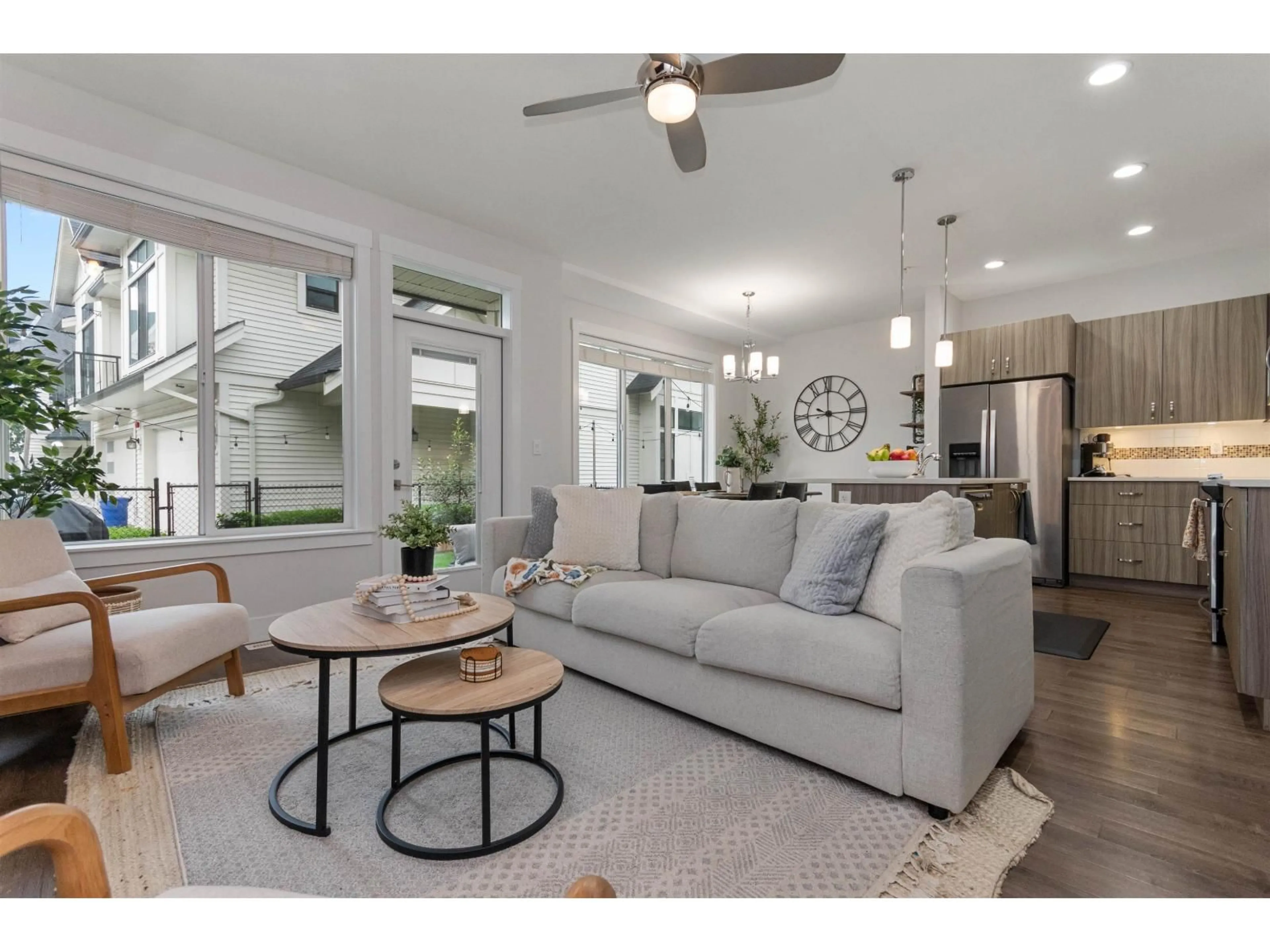 Living room with furniture, unknown for 2 - 5797 PROMONTORY ROAD, Chilliwack British Columbia V2R0Z2