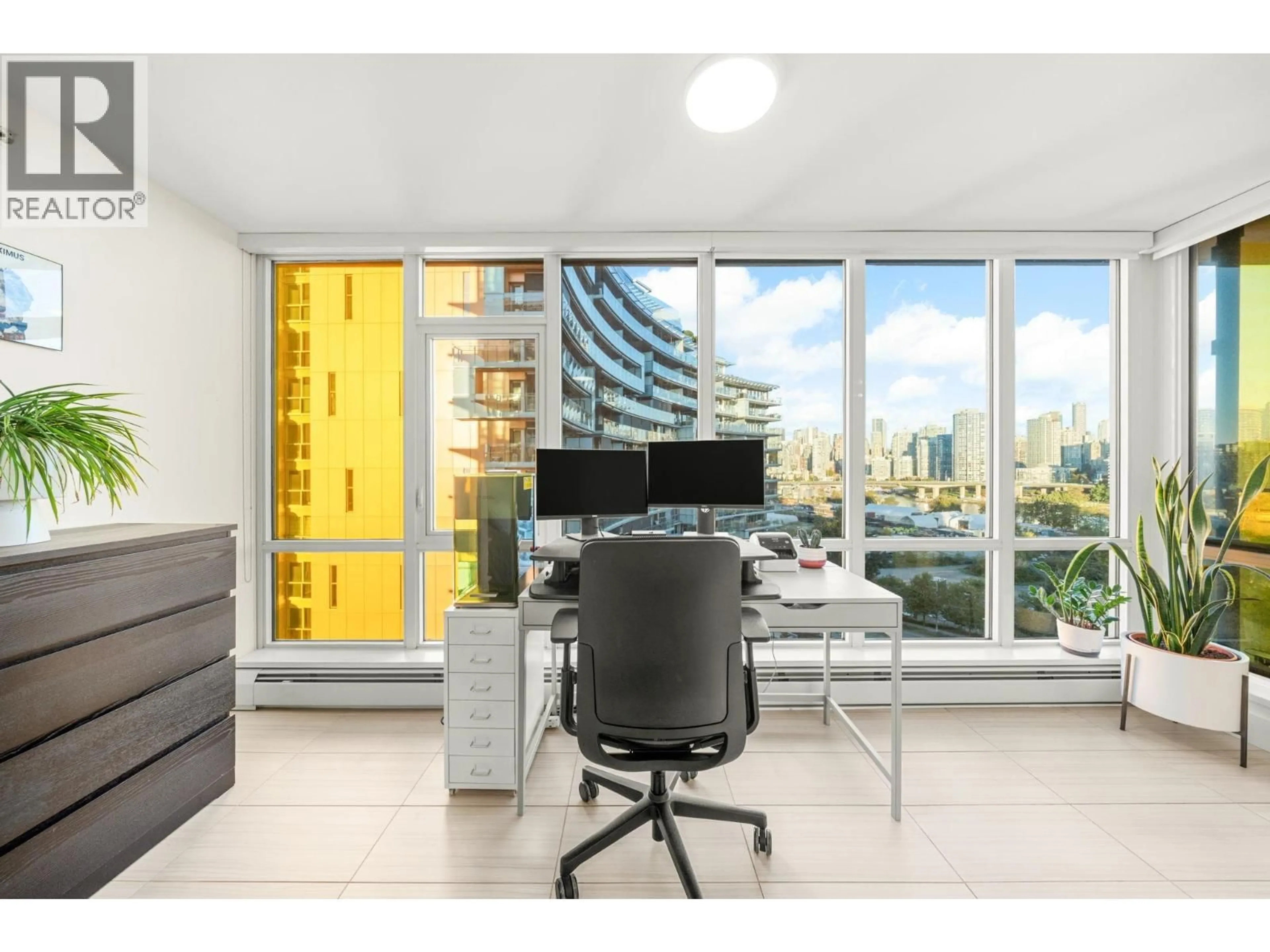 A pic of a room for 1201 - 1788 COLUMBIA STREET, Vancouver British Columbia V5Y0L7
