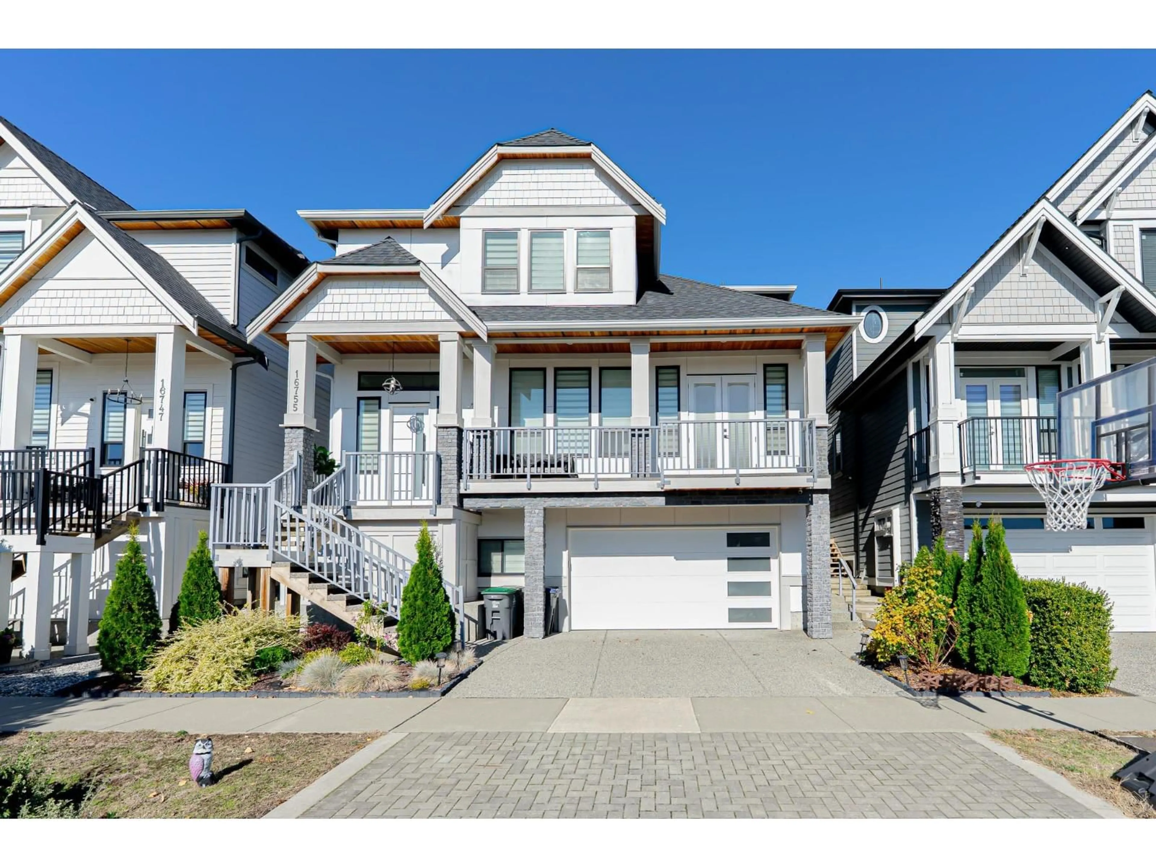 Home with vinyl exterior material, street for 16755 16A, Surrey British Columbia V3Z0B4