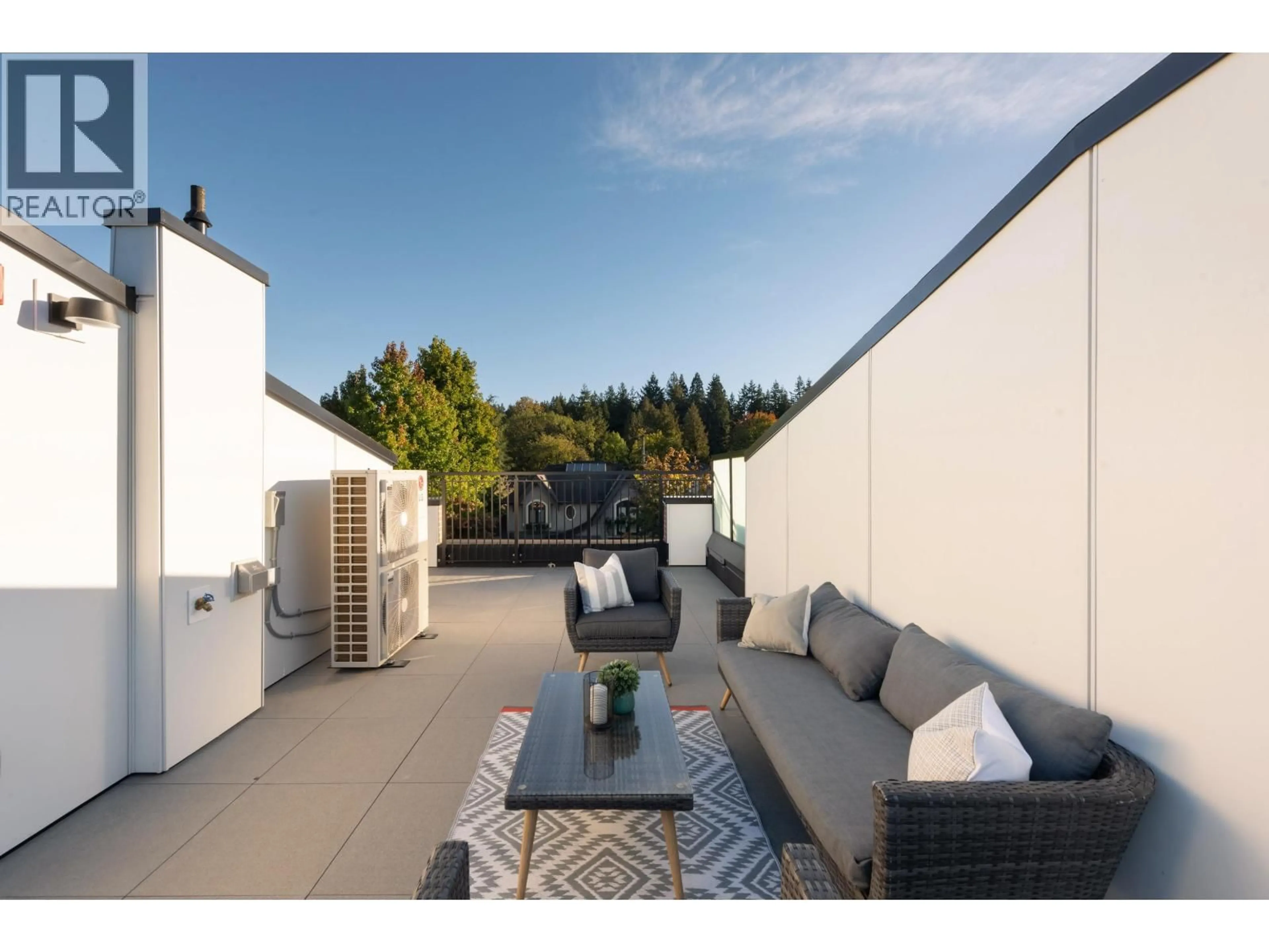 Patio, street for 264 - 479 28TH AVENUE, Vancouver British Columbia V5Y0P2