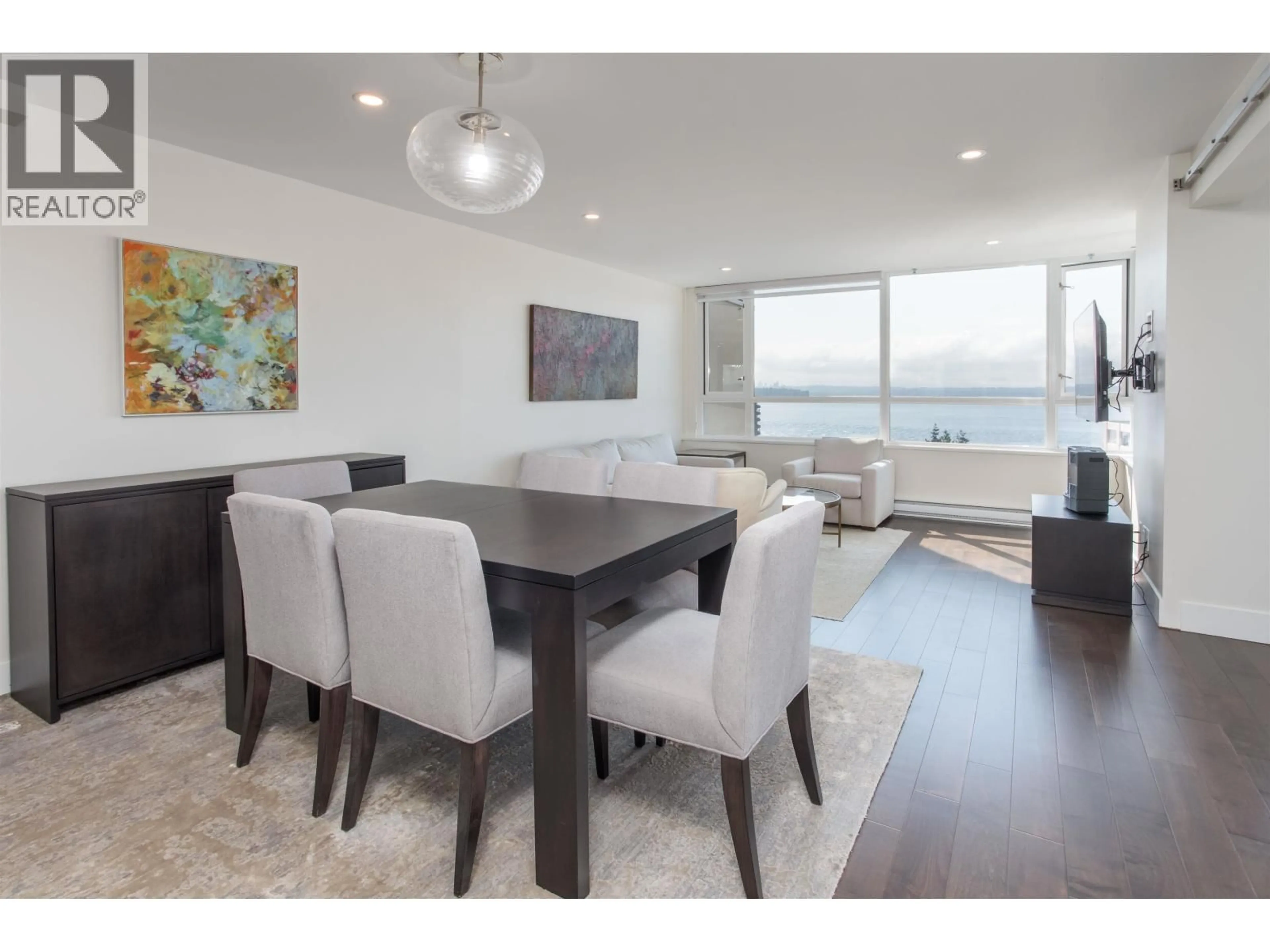 Dining room, wood/laminate floor for 1302 - 2203 BELLEVUE AVENUE, West Vancouver British Columbia V7V4V7