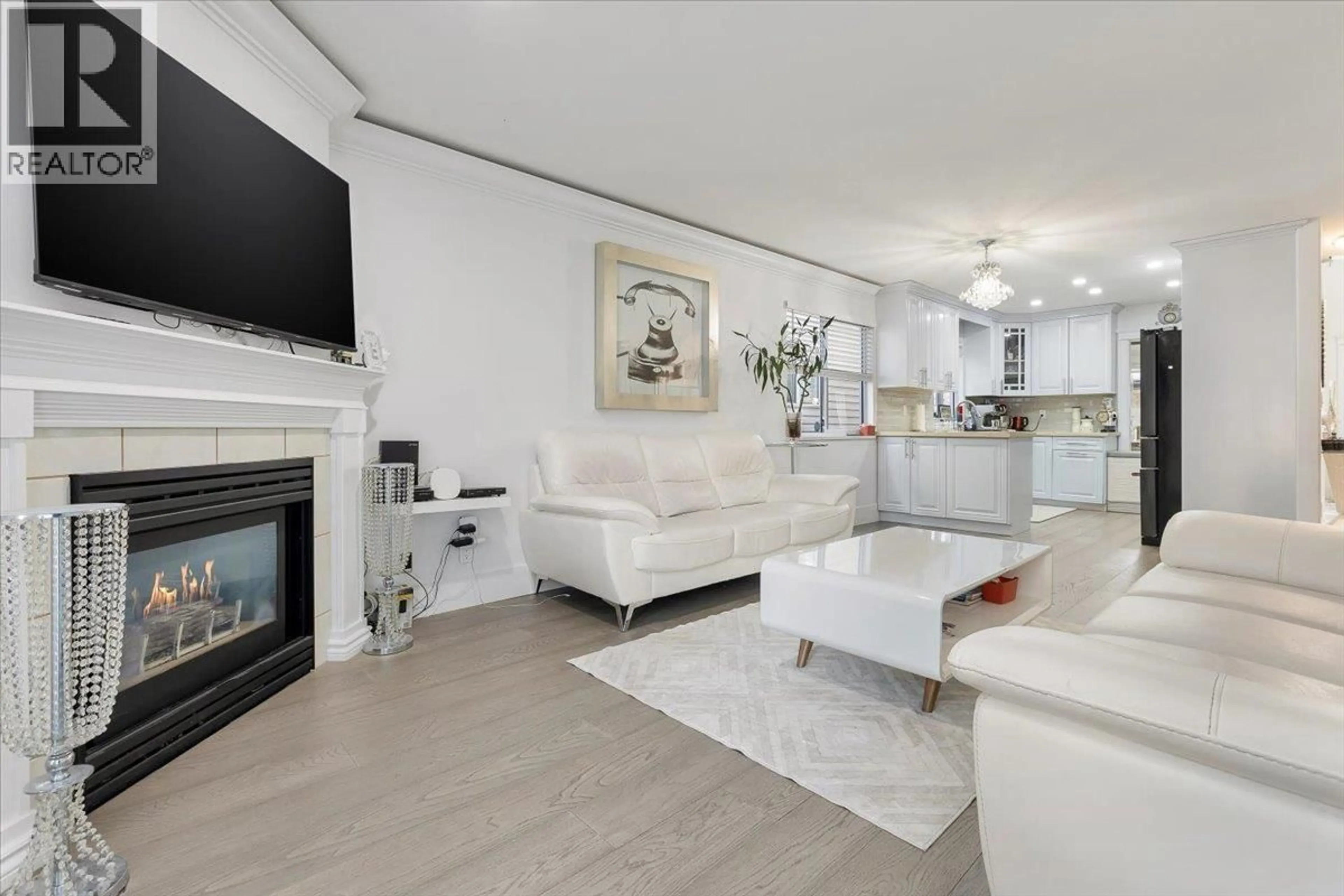 Living room with furniture, unknown for 2470 COAST MERIDIAN ROAD, Port Coquitlam British Columbia V3B3M3