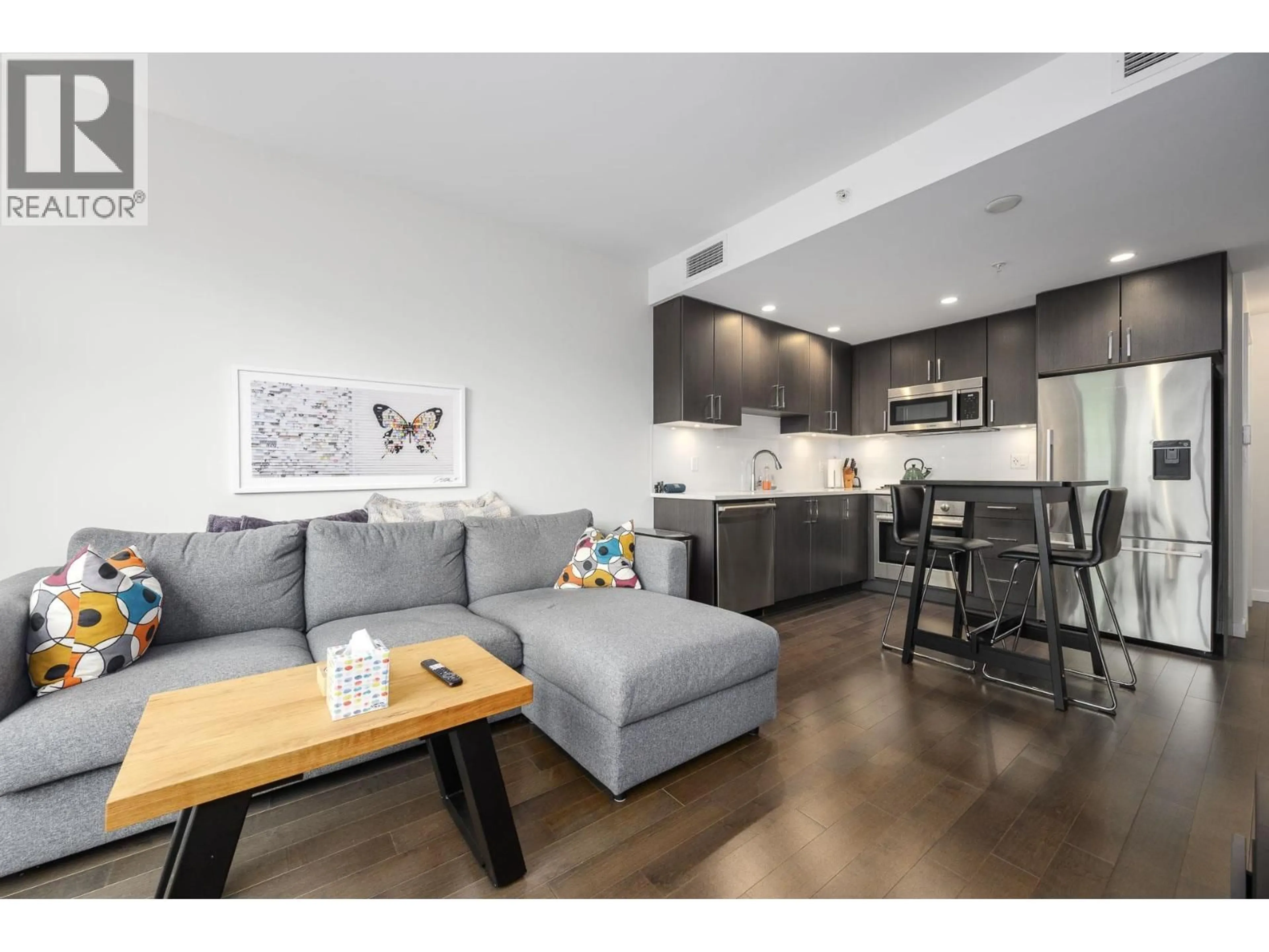 Open concept kitchen, wood/laminate floor for 708 - 1708 ONTARIO STREET, Vancouver British Columbia V5T0J7