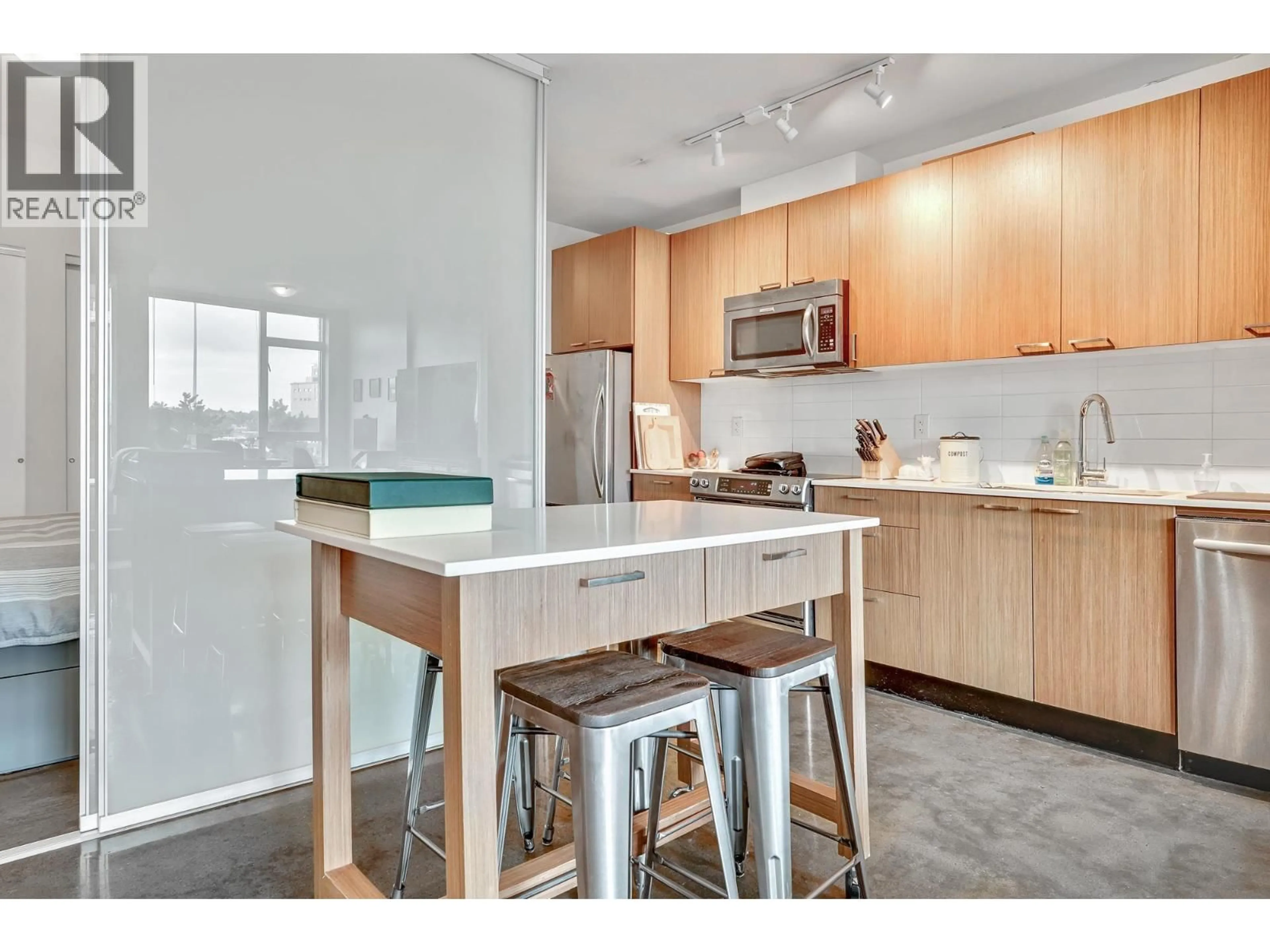 Open concept kitchen, unknown for 516 - 221 UNION STREET, Vancouver British Columbia V6A0B4