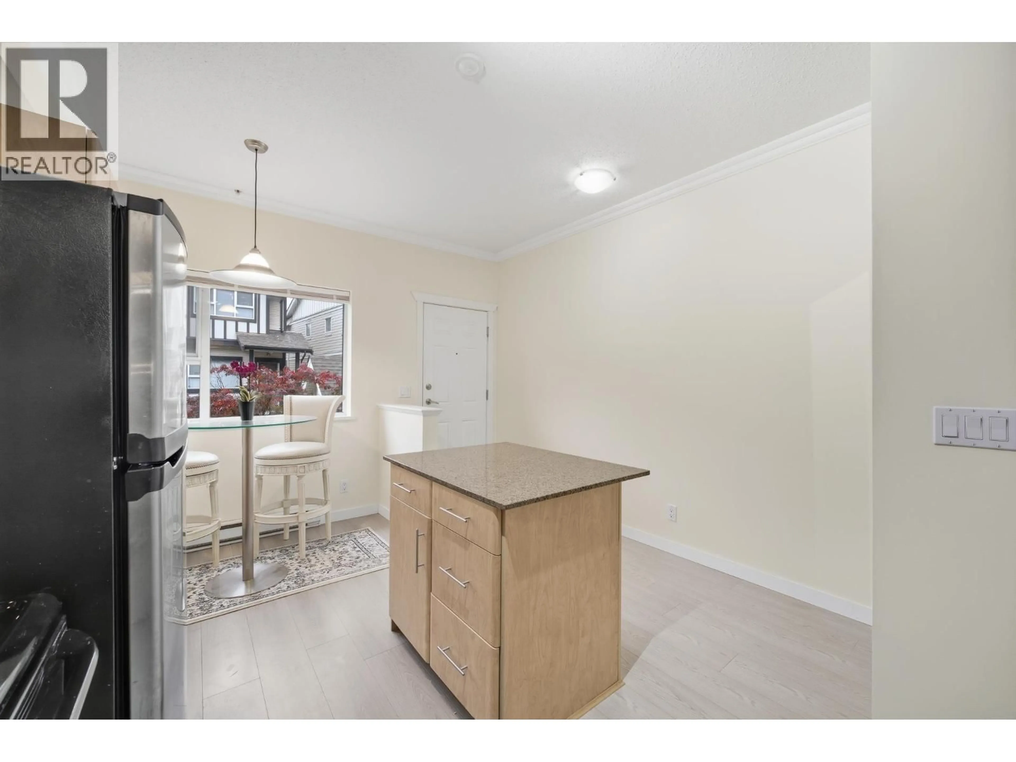 Standard kitchen, unknown for 15 - 730 FARROW STREET, Coquitlam British Columbia V3J7Y7