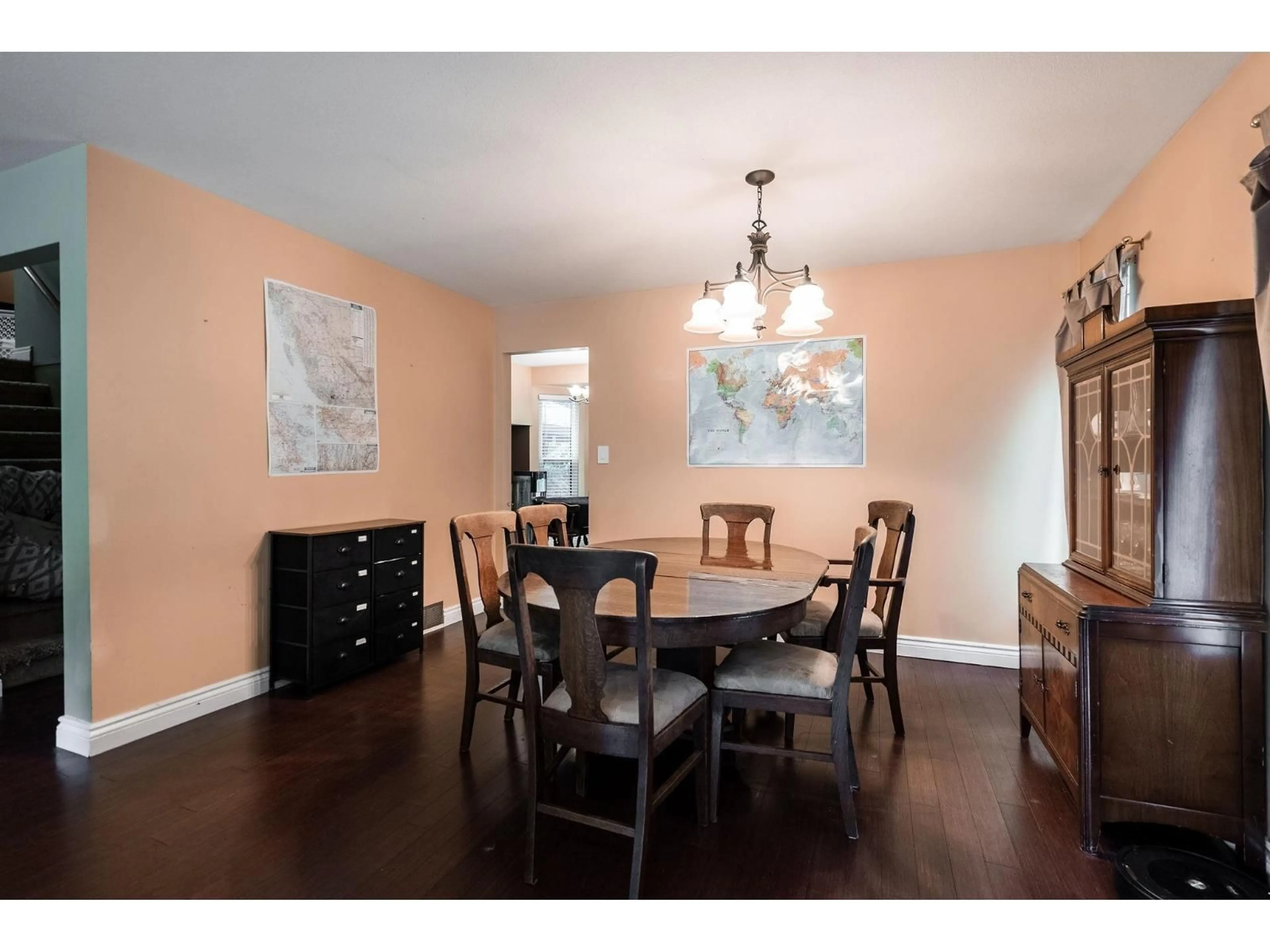 Dining room, wood/laminate floor for 2359 HARPER, Abbotsford British Columbia V3G2B2
