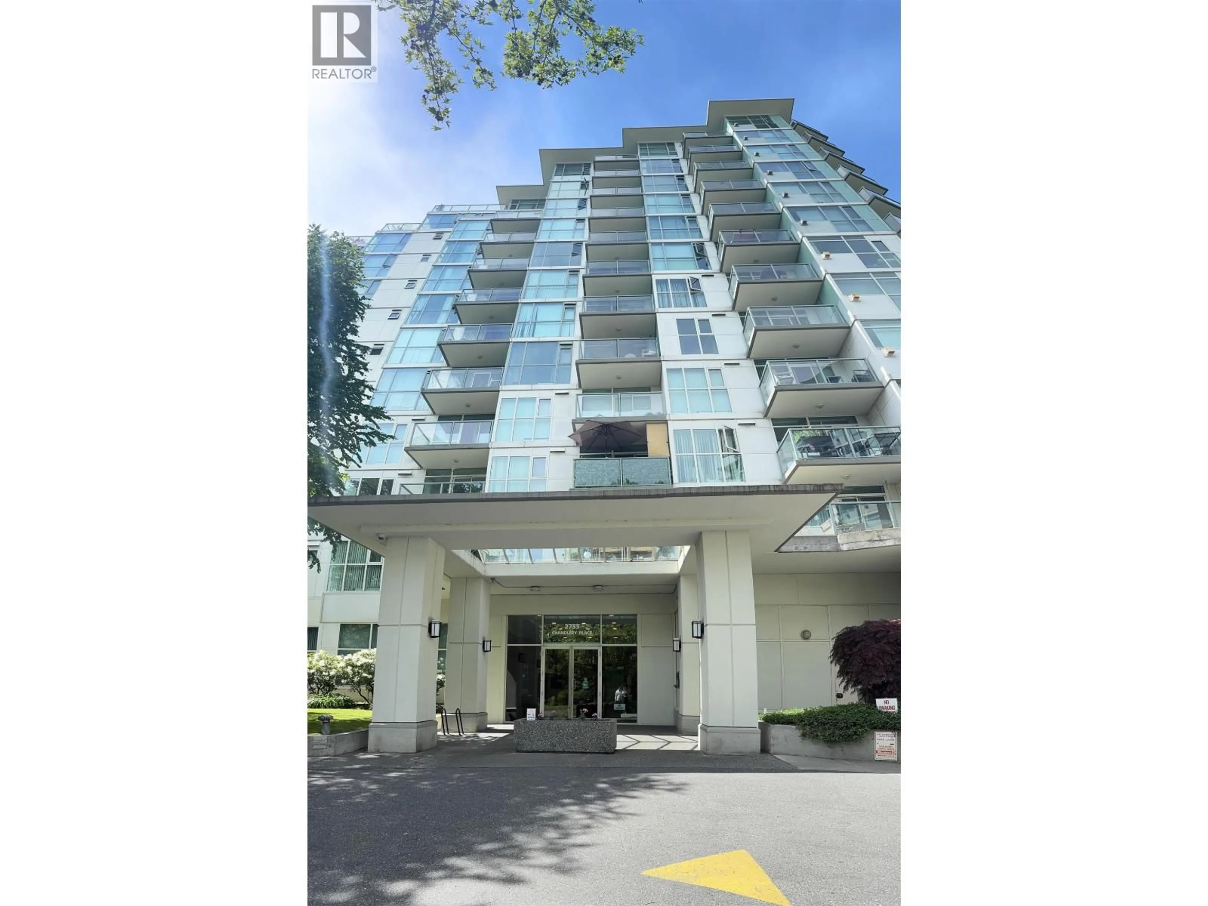 Indoor foyer for 506 - 2733 CHANDLERY PLACE, Vancouver British Columbia V5S4V3