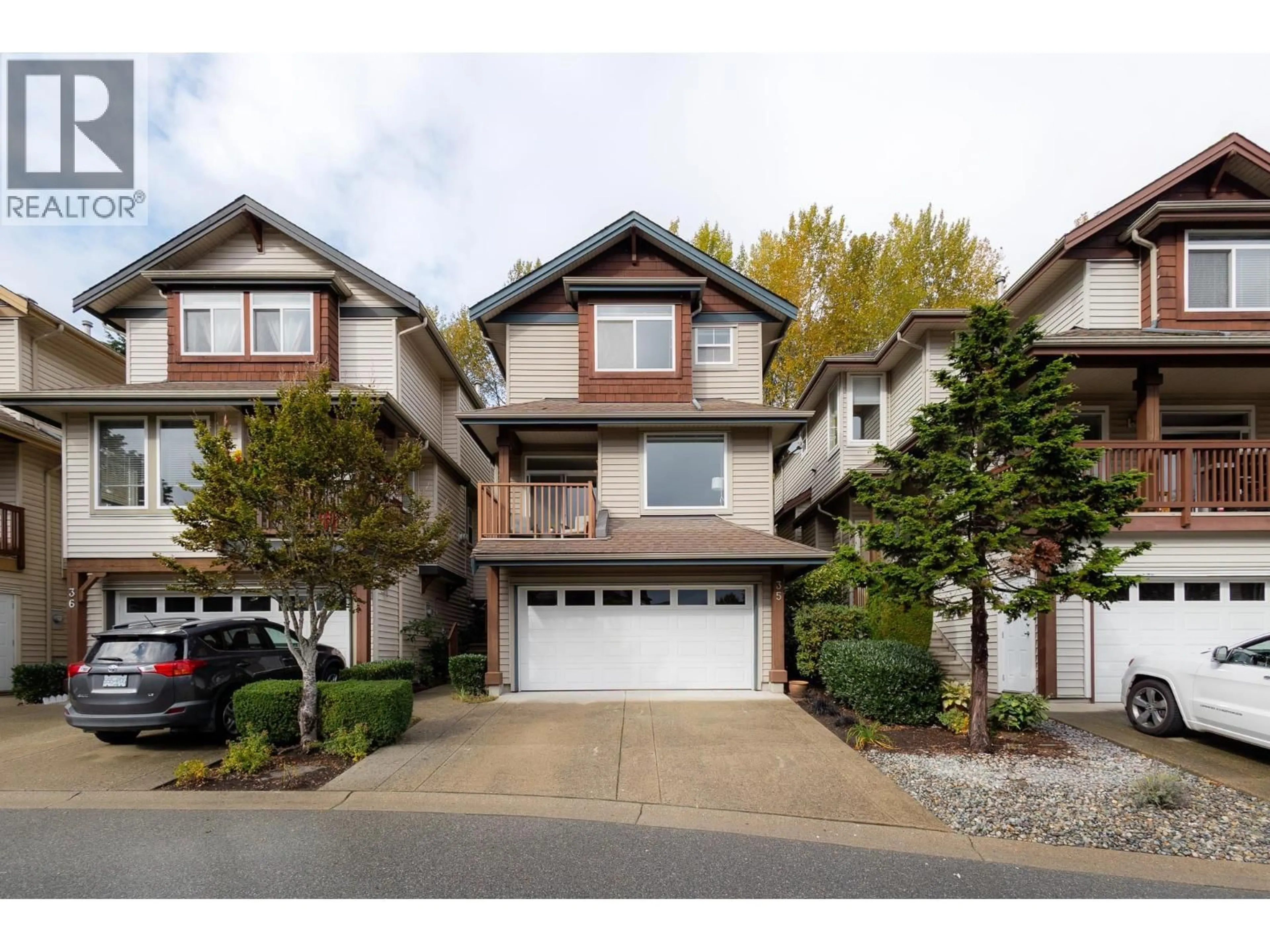 Home with vinyl exterior material, street for 35 - 2381 ARGUE STREET, Port Coquitlam British Columbia V3C6P9