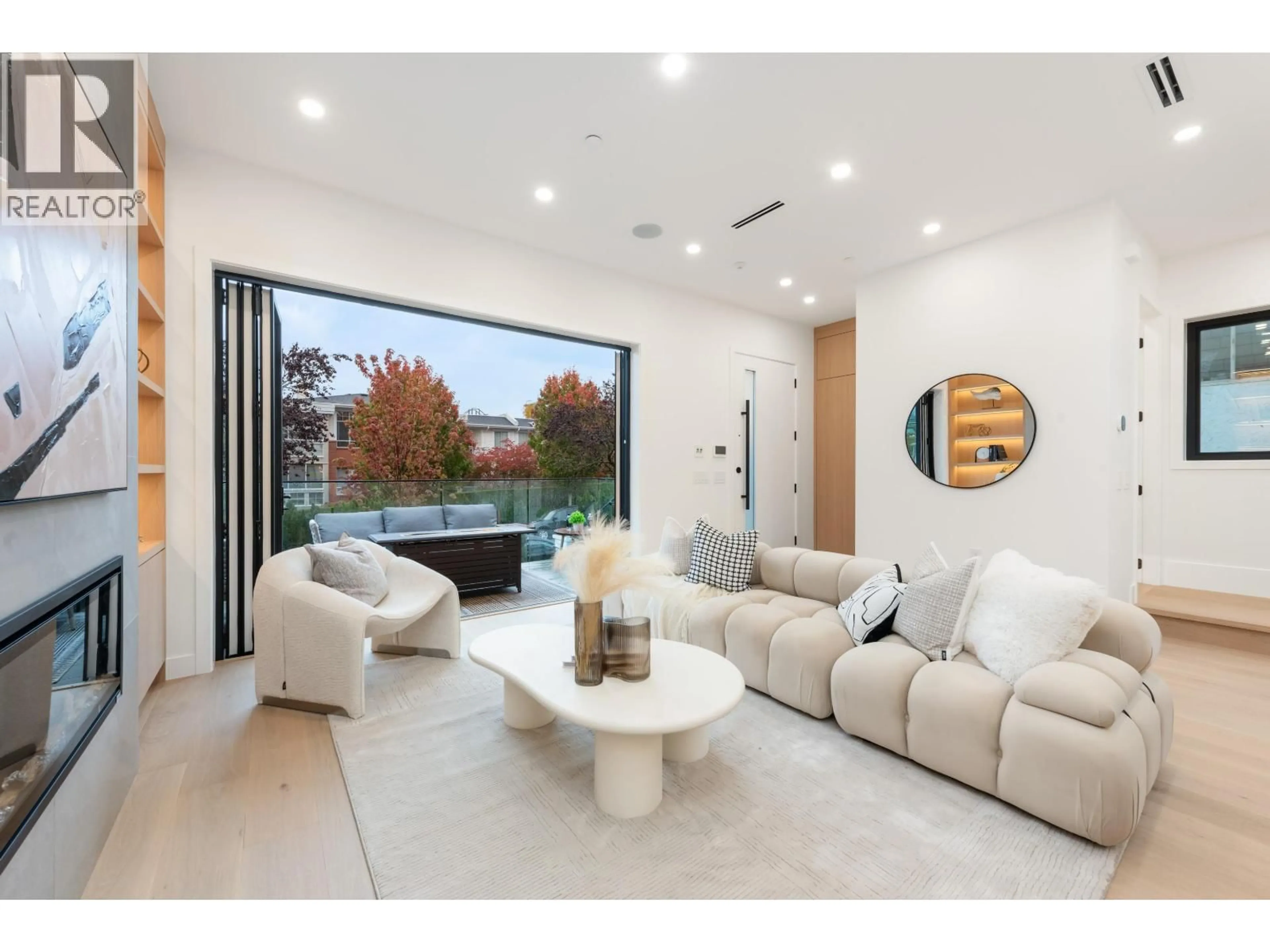 Living room with furniture, unknown for 1 - 312 37 AVENUE, Vancouver British Columbia V5W1E7